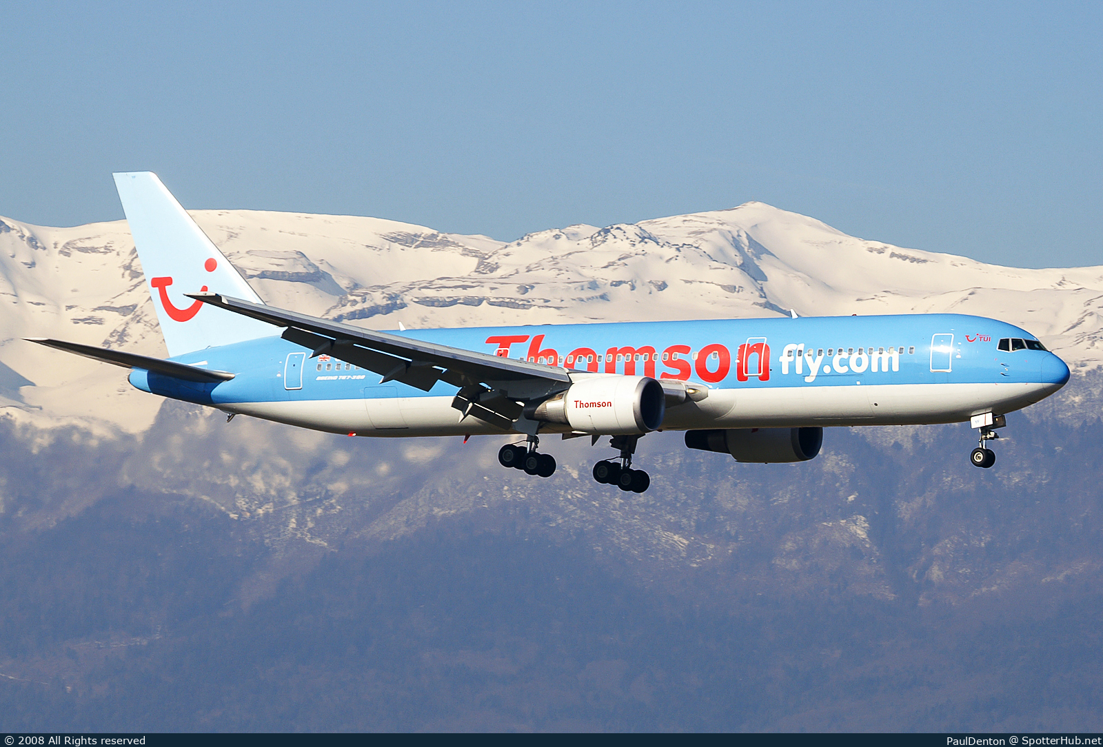 Photo of G-OBYF - Boeing 767-304(ER) operated by Thomsonfly