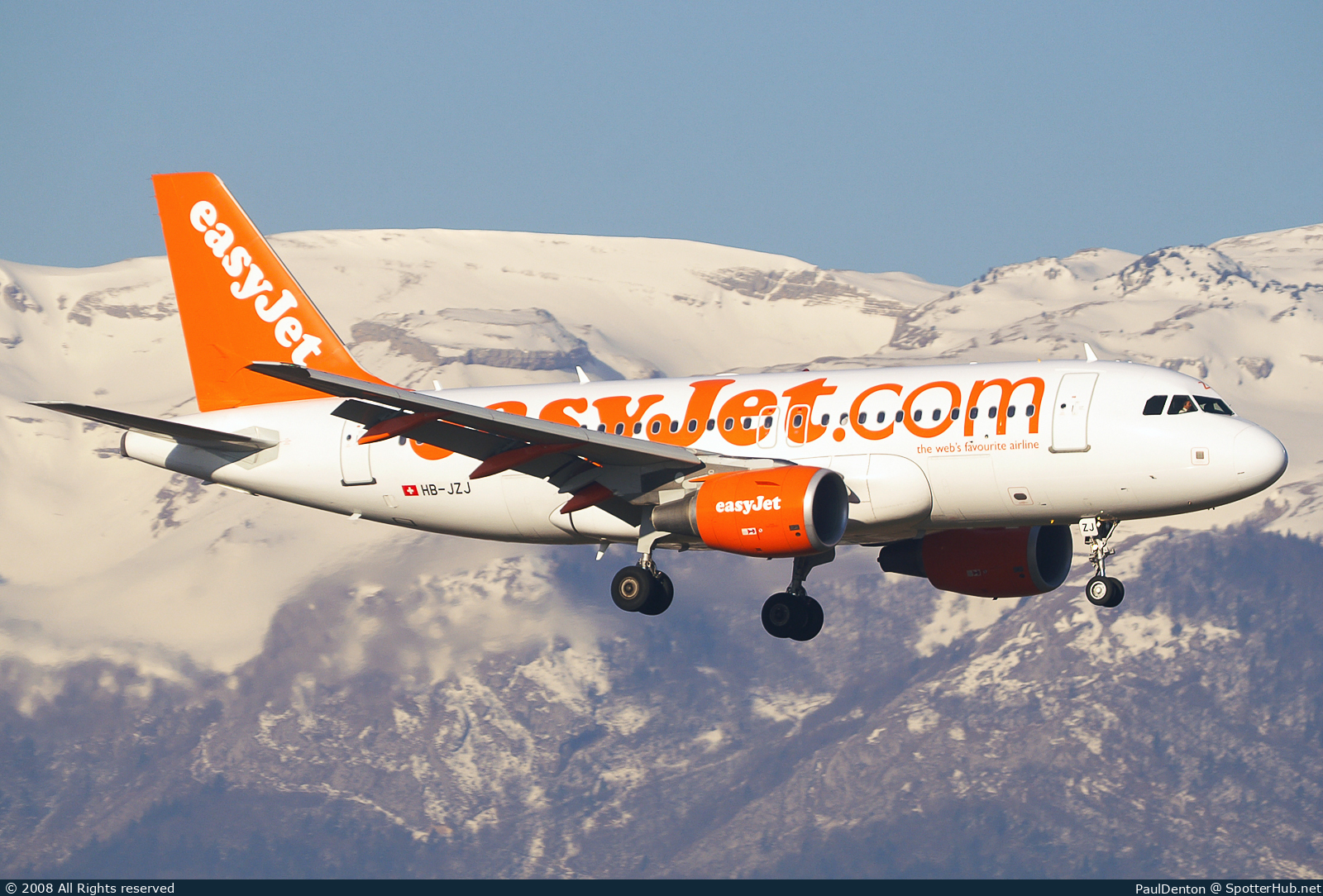 Photo of HB-JZJ - Airbus A319-111 operated by easyJet Switzerland