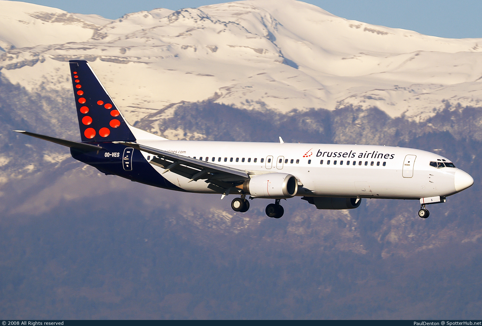 Photo of OO-VES - Boeing 737-43Q operated by Brussels Airlines