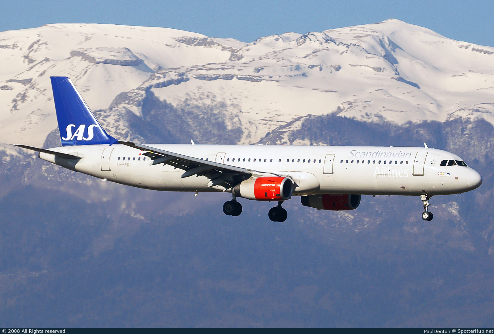 Photo of LN-RKI - Airbus A321-232 operated by SAS Scandinavian Airlines