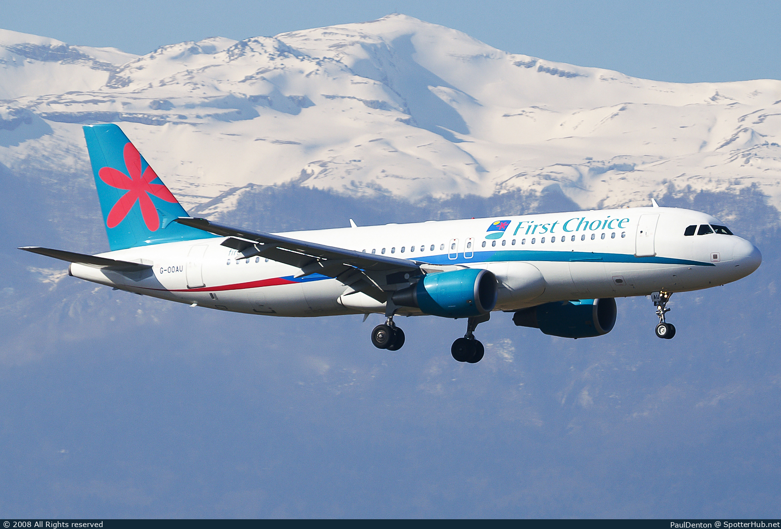 Photo of G-OOAU - Airbus A320-214 operated by First Choice Airways