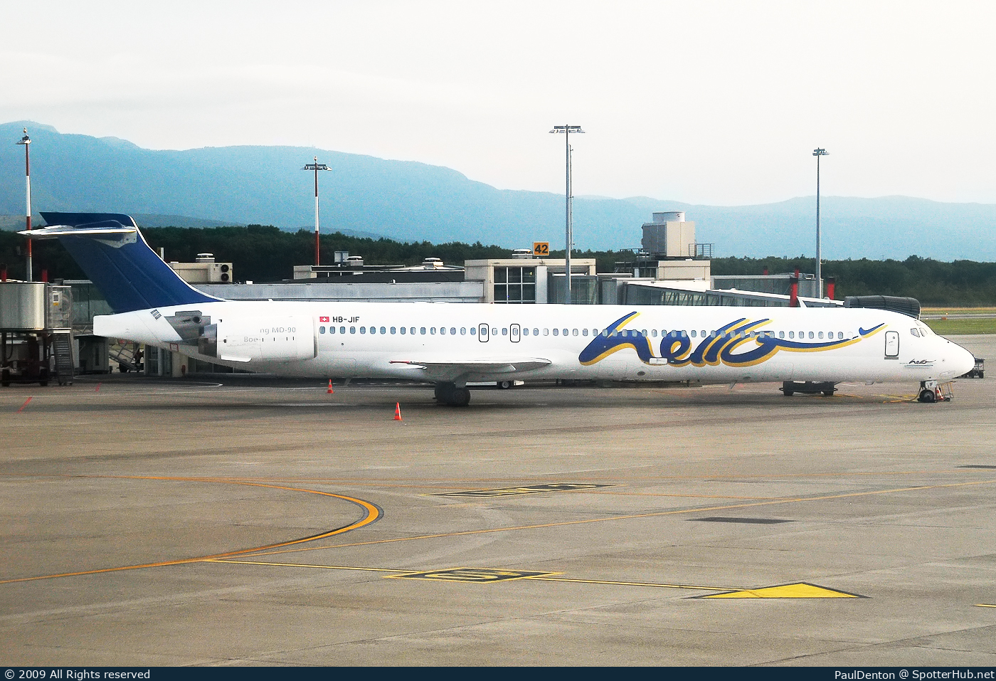 Photo of HB-JIF - McDonnell Douglas MD-90 operated by Hello