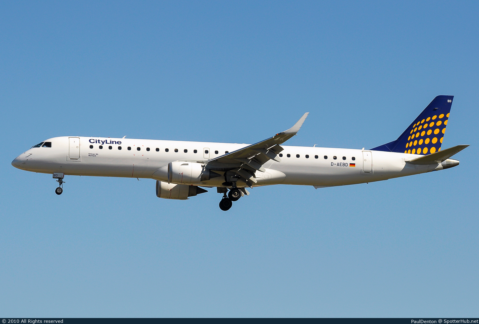 Photo of D-AEBD - Embraer ERJ-195LR operated by Lufthansa CityLine