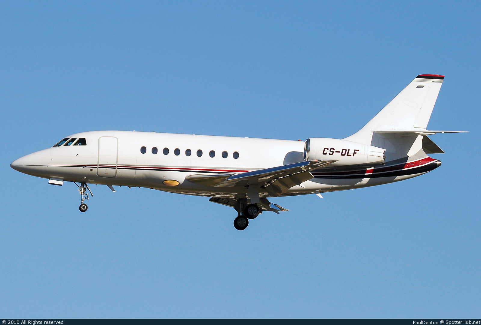 Photo of CS-DLF - Dassault Falcon 2000EX operated by NetJets Europe