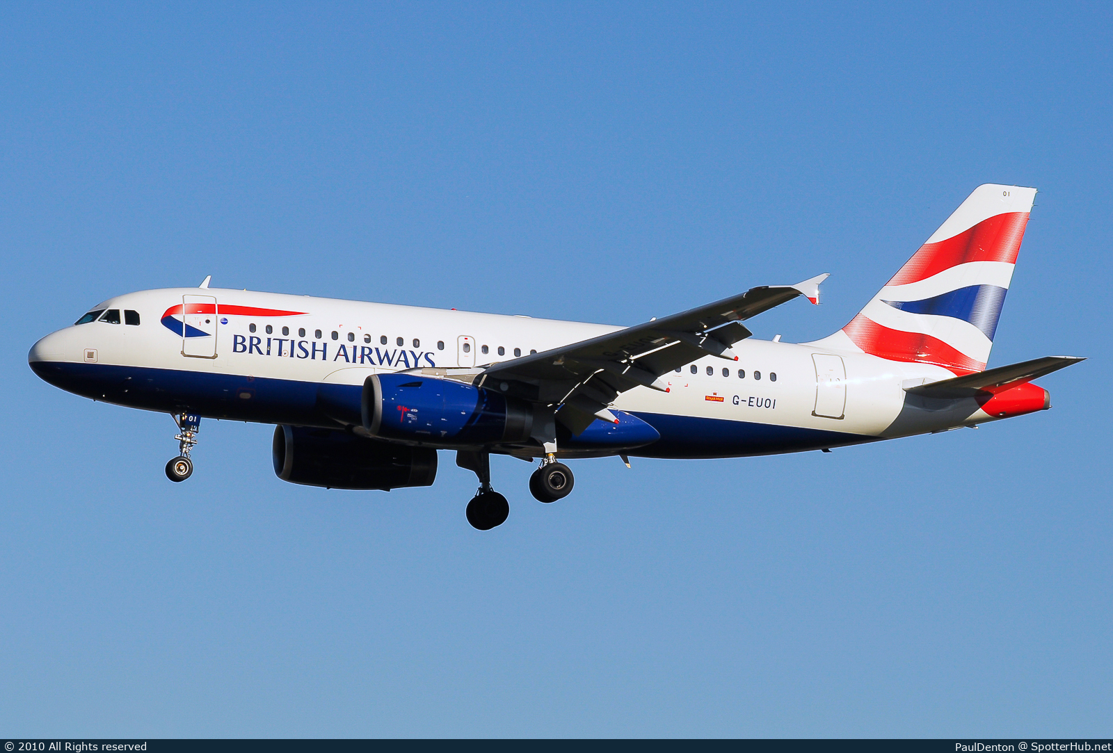 Photo of G-EUOI - Airbus A319-131 operated by British Airways