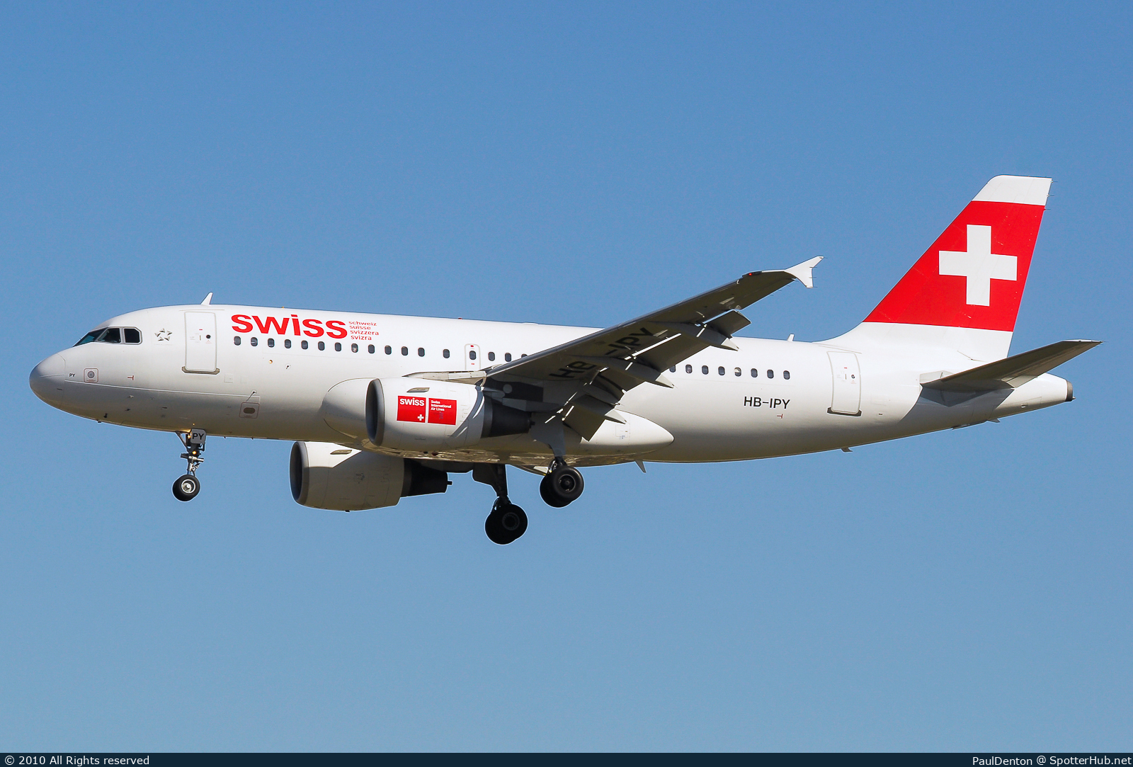 Photo of HB-IPY - Airbus A319-112 operated by Swiss International Air Lines