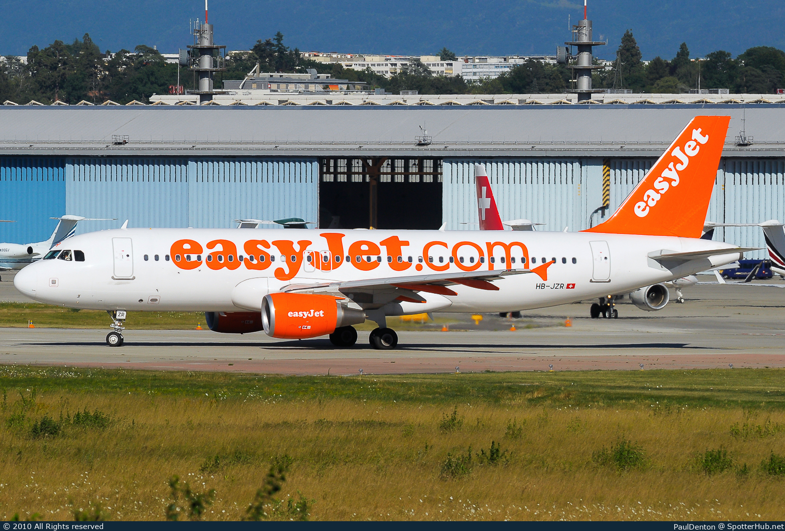 Photo of HB-JZR - Airbus A320-214 operated by easyJet Switzerland