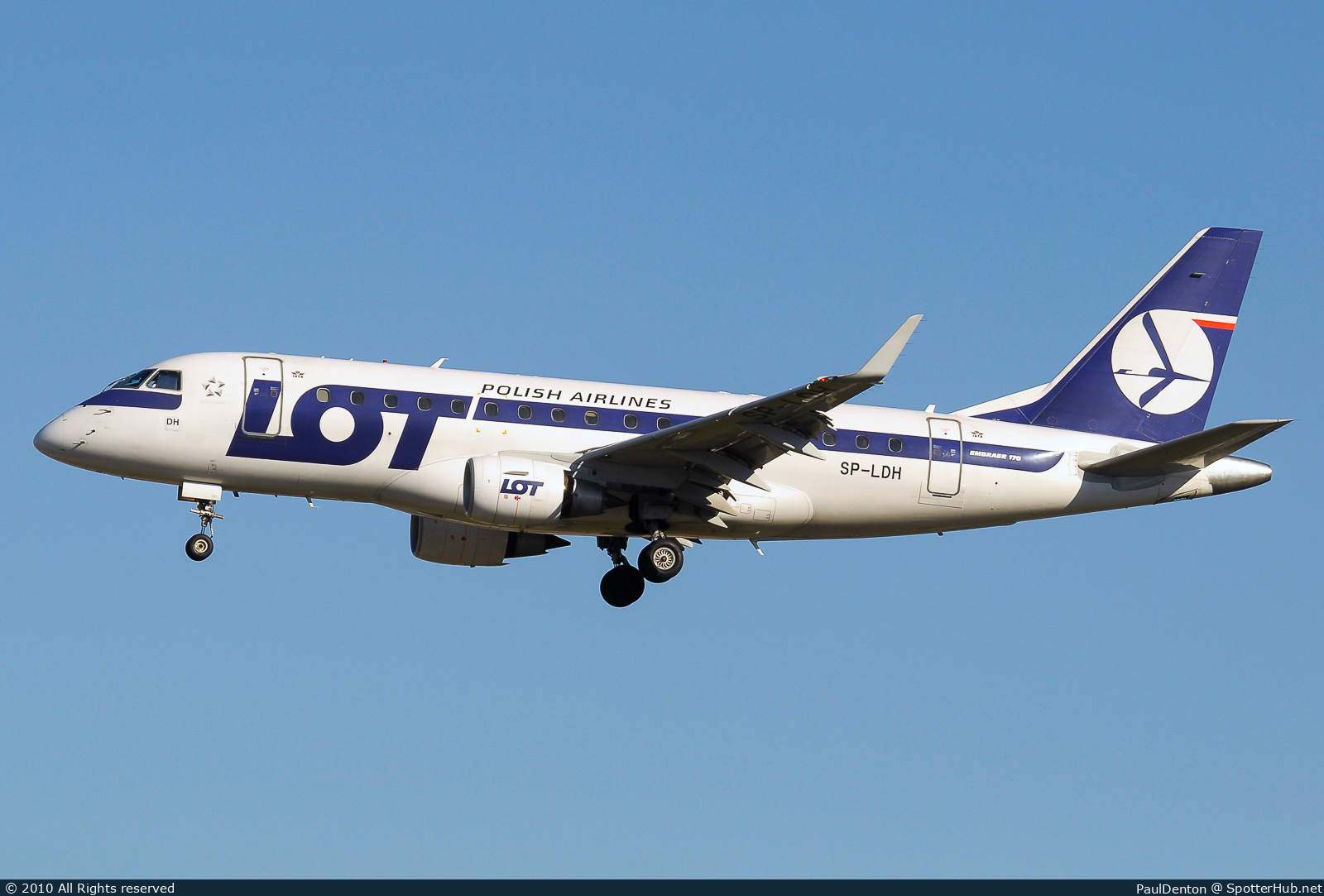 Photo of SP-LDH - Embraer ERJ-170LR operated by LOT Polish Airlines
