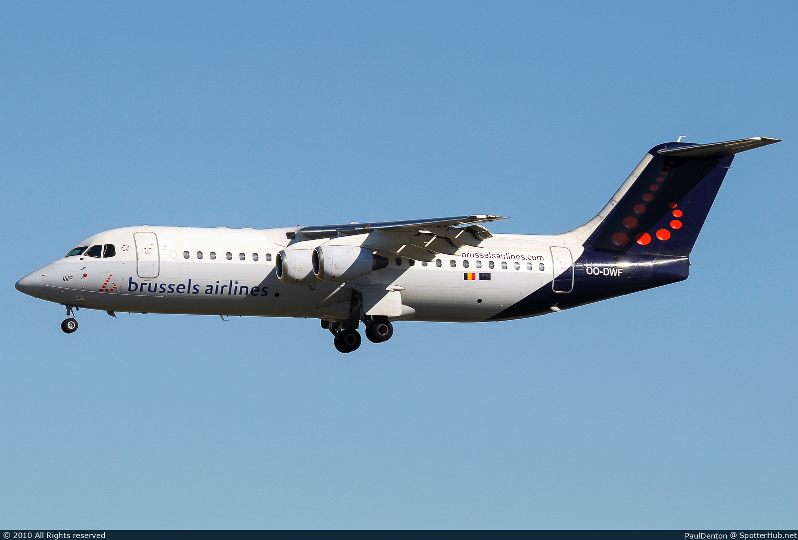 Photo of OO-DWF - British Aerospace Avro RJ100 operated by Brussels Airlines