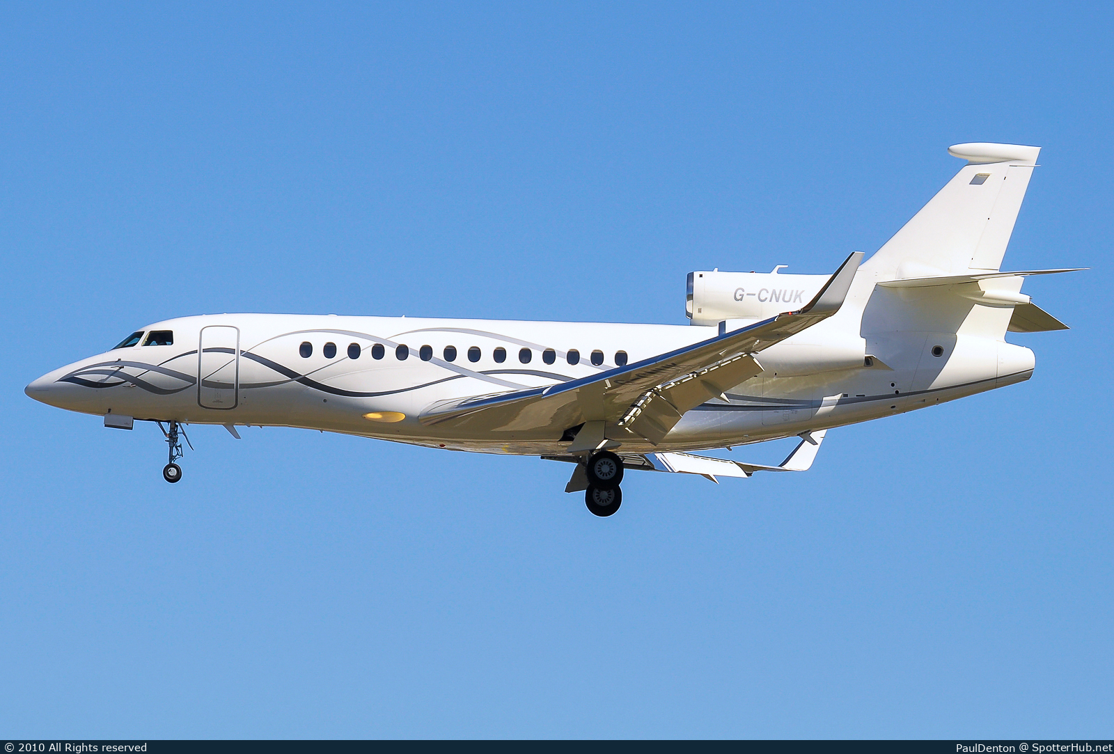 Photo of G-CNUK - Dassault Falcon 7X operated by TAG Aviation UK