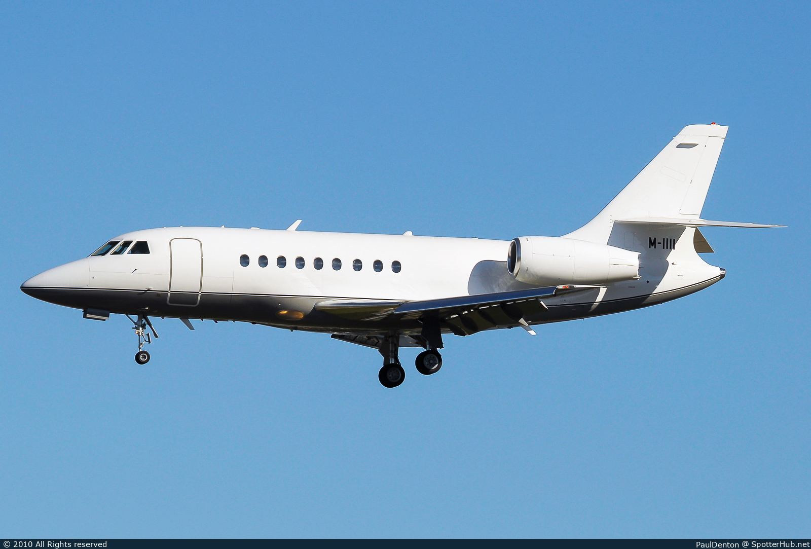 Photo of M-IIII - Dassault Falcon 2000 operated by Private