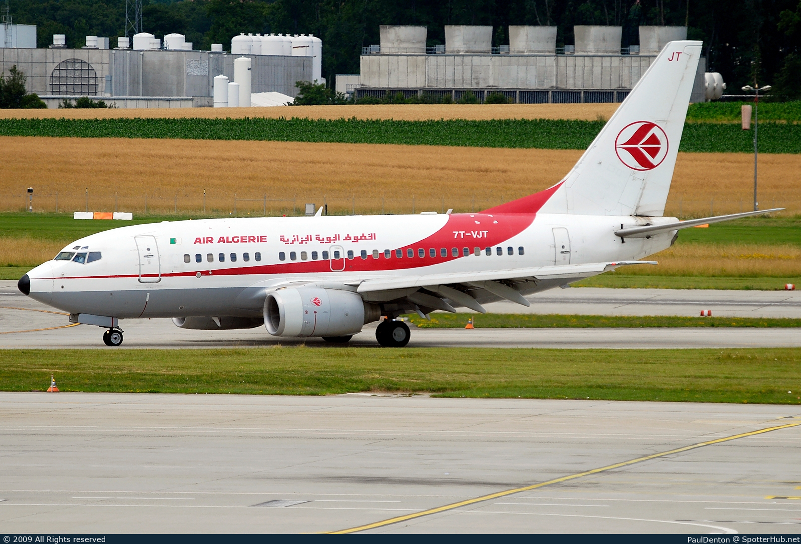 Photo of 7T-VJT - Boeing 737-6D6 operated by Air Algérie