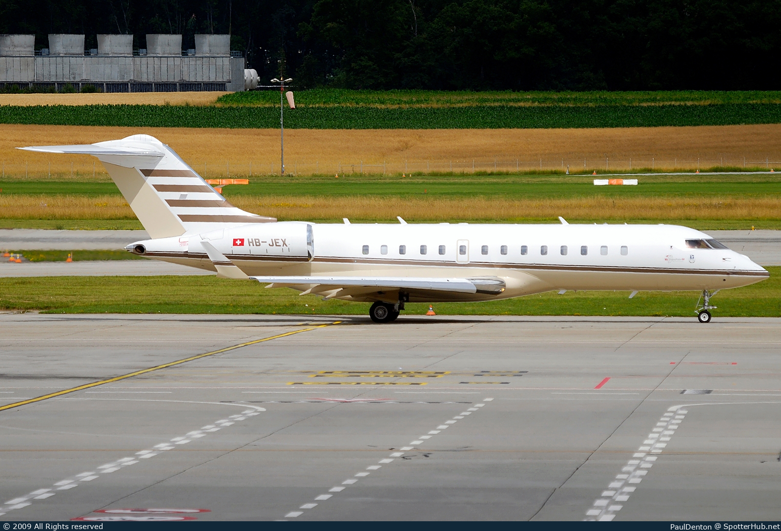 Photo of HB-JEX - Bombardier Global Express operated by TAG Aviation