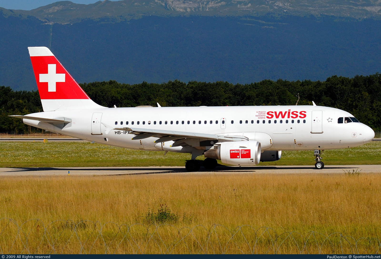Photo of HB-IPX - Airbus A319-112 operated by Swiss International Air Lines