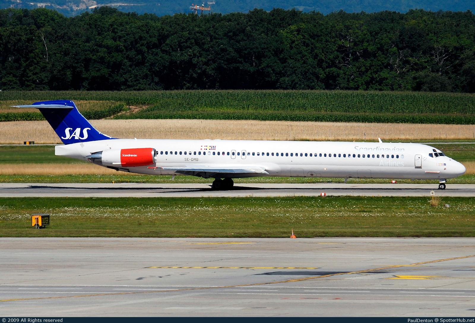 Photo of SE-DMB - McDonnell Douglas MD-82 operated by SAS Scandinavian Airlines