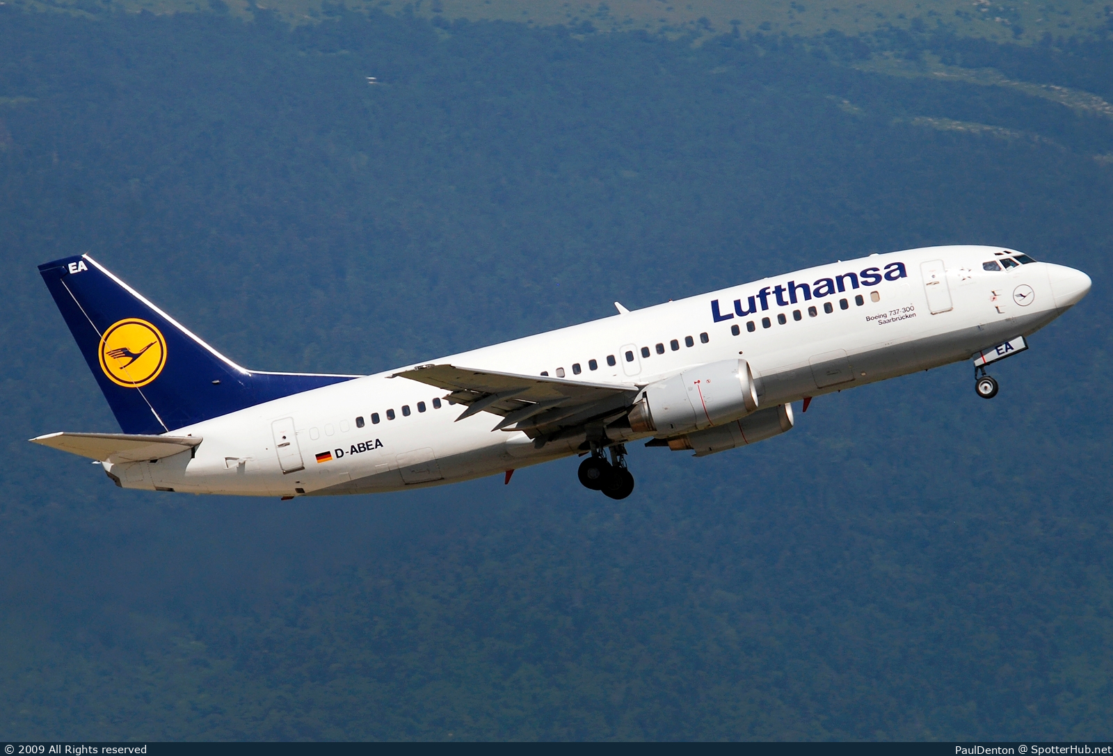 Photo of D-ABEA - Boeing 737-330 operated by Lufthansa