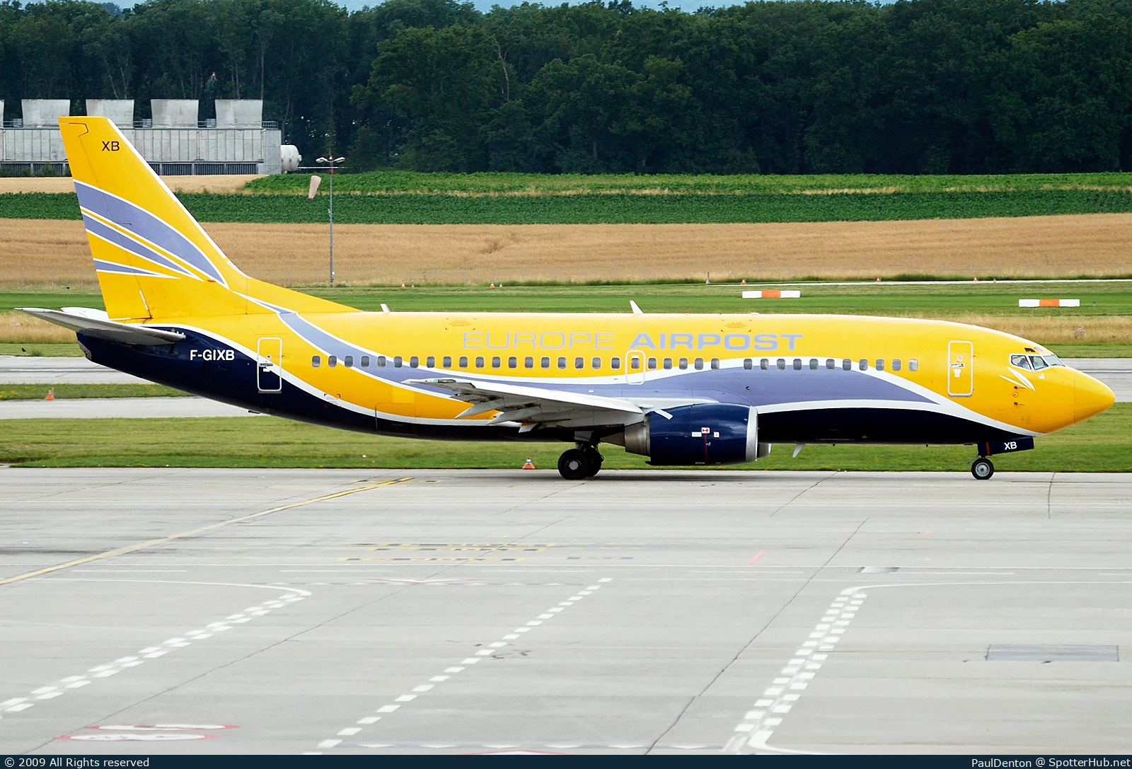 Photo of F-GIXB - Boeing 737-33A(QC) operated by Europe Airpost