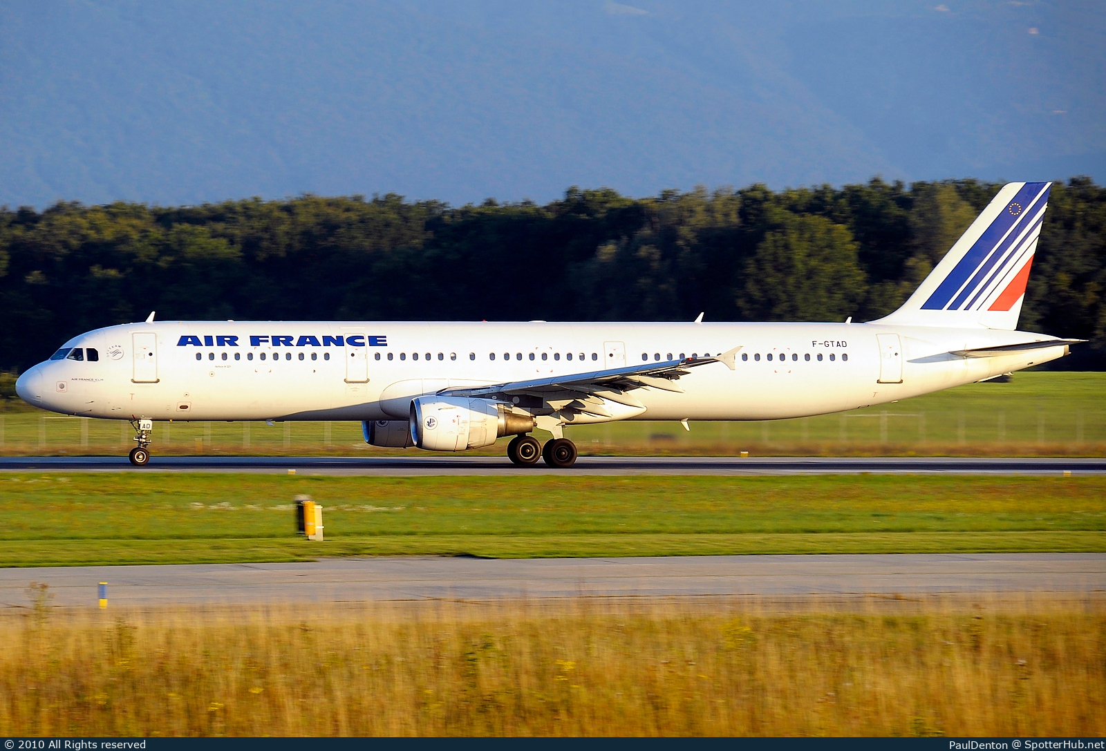 Photo of F-GTAD - Airbus A321-212 operated by Air France
