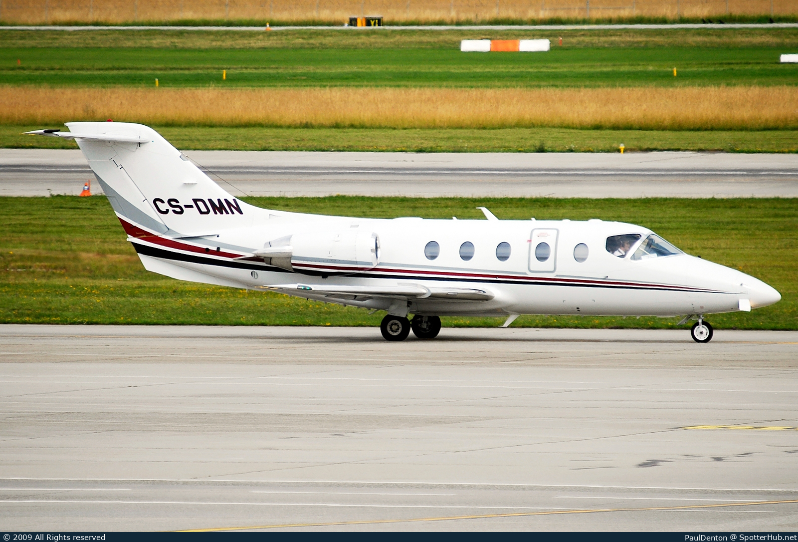 Photo of CS-DMN - Hawker Beechcraft 400A operated by NetJets Europe