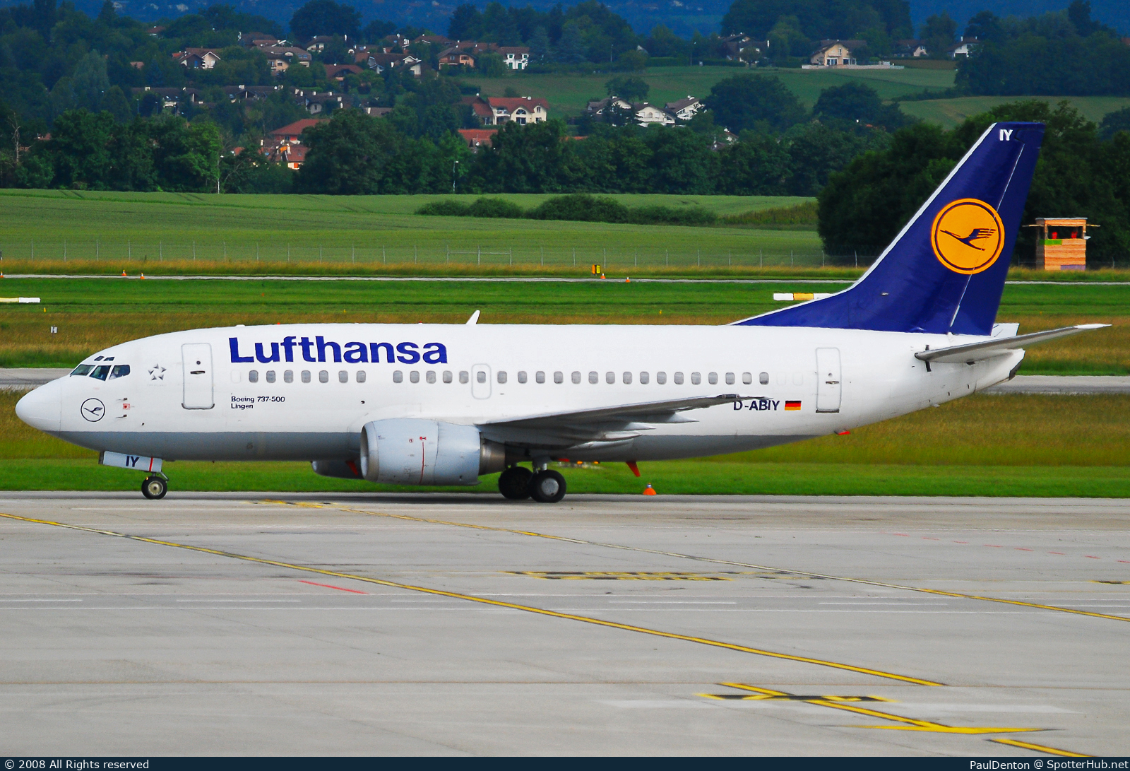 Photo of D-ABIY - Boeing 737-530 operated by Lufthansa