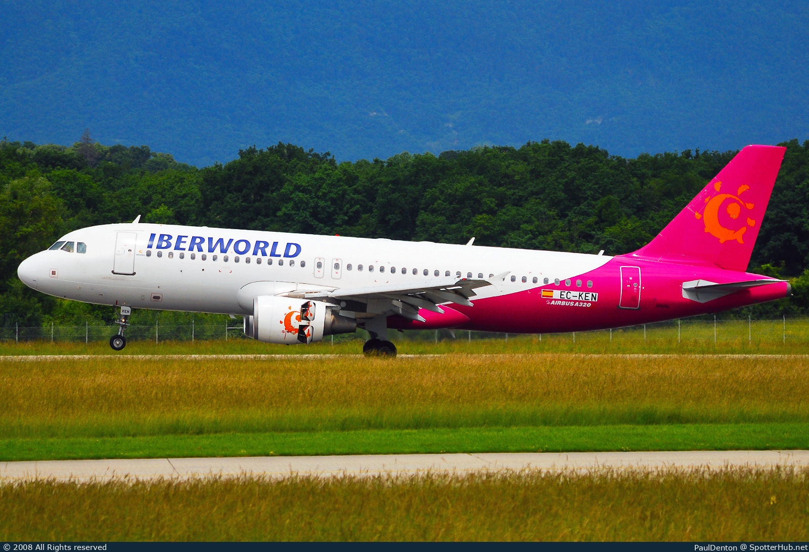 Photo of EC-KEN - Airbus A320-214 operated by Iberworld Airlines