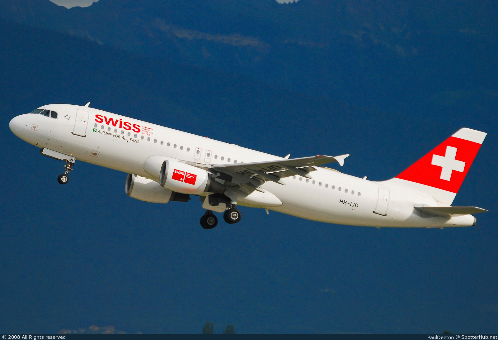 Photo of HB-IJD - Airbus A320-214 operated by Swiss International Air Lines