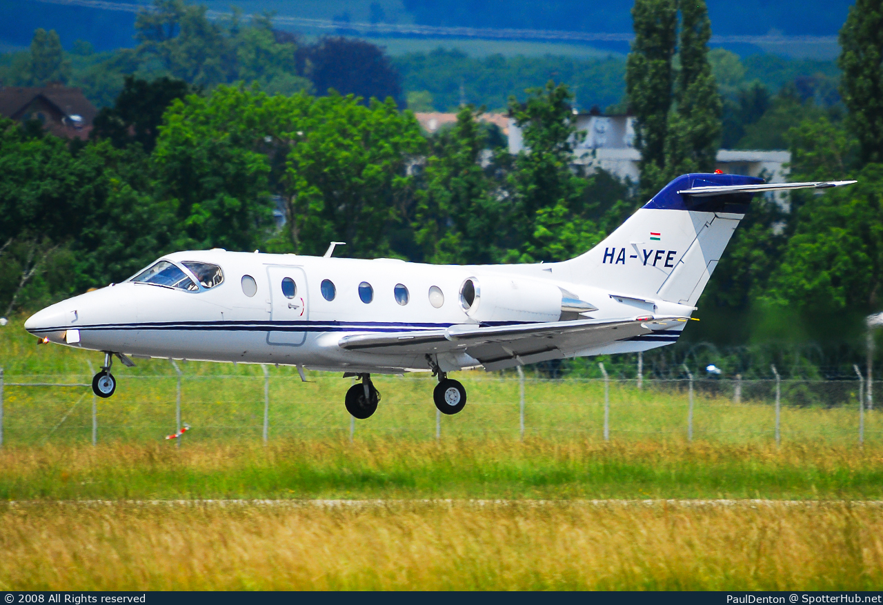 Photo of HA-YFE - Mitsubishi MU-300 Diamond operated by Pannon Air Service