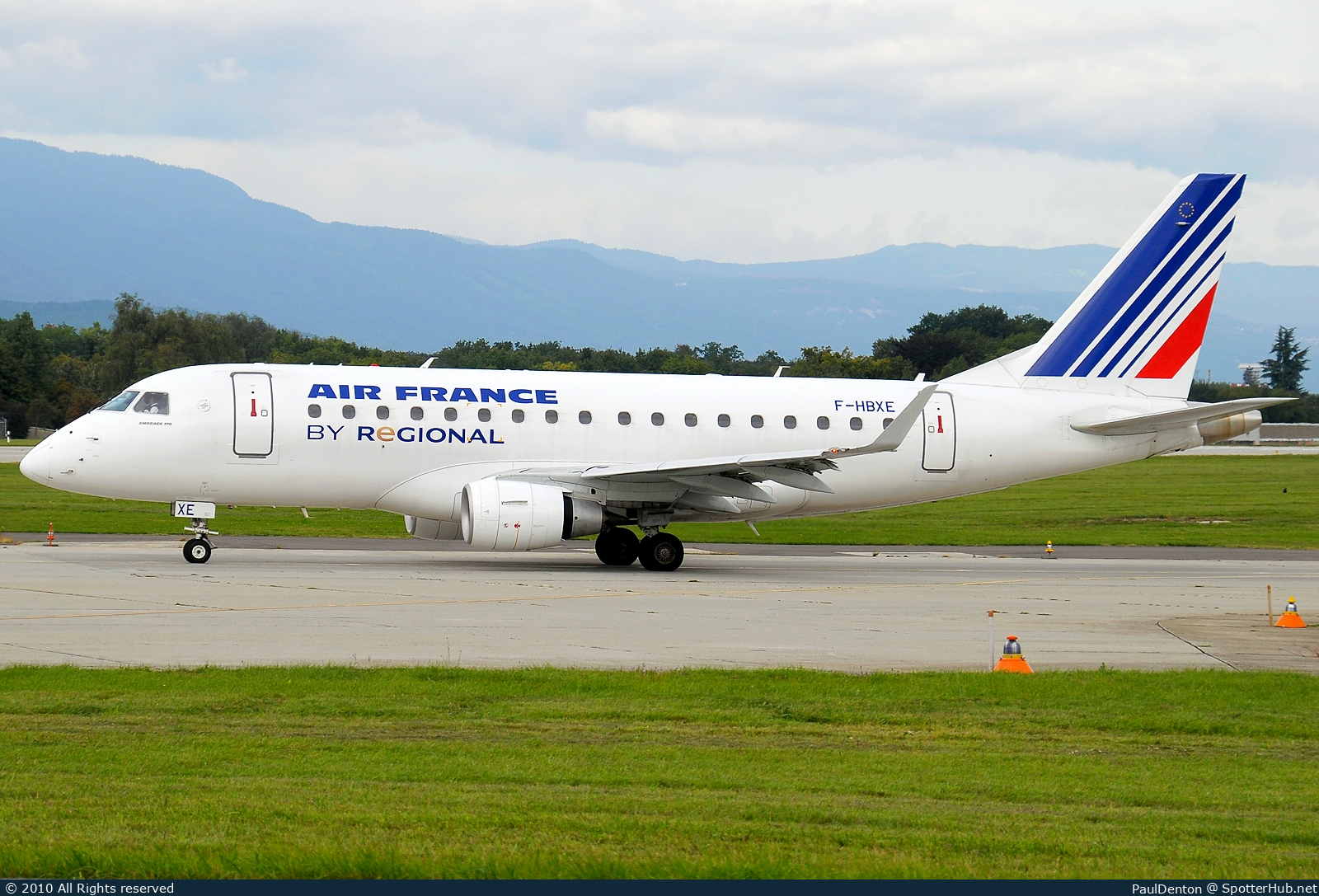 Photo of F-HBXE - Embraer ERJ-170STD operated by Air France (opb Régional)