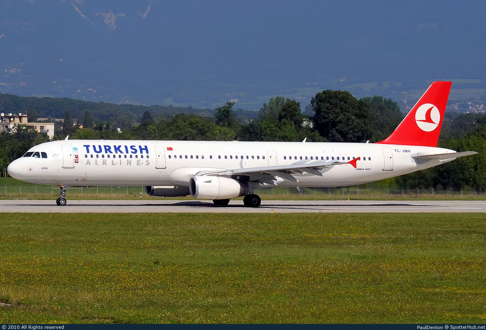 Photo of TC-JMH - Airbus A321-231 operated by Turkish Airlines