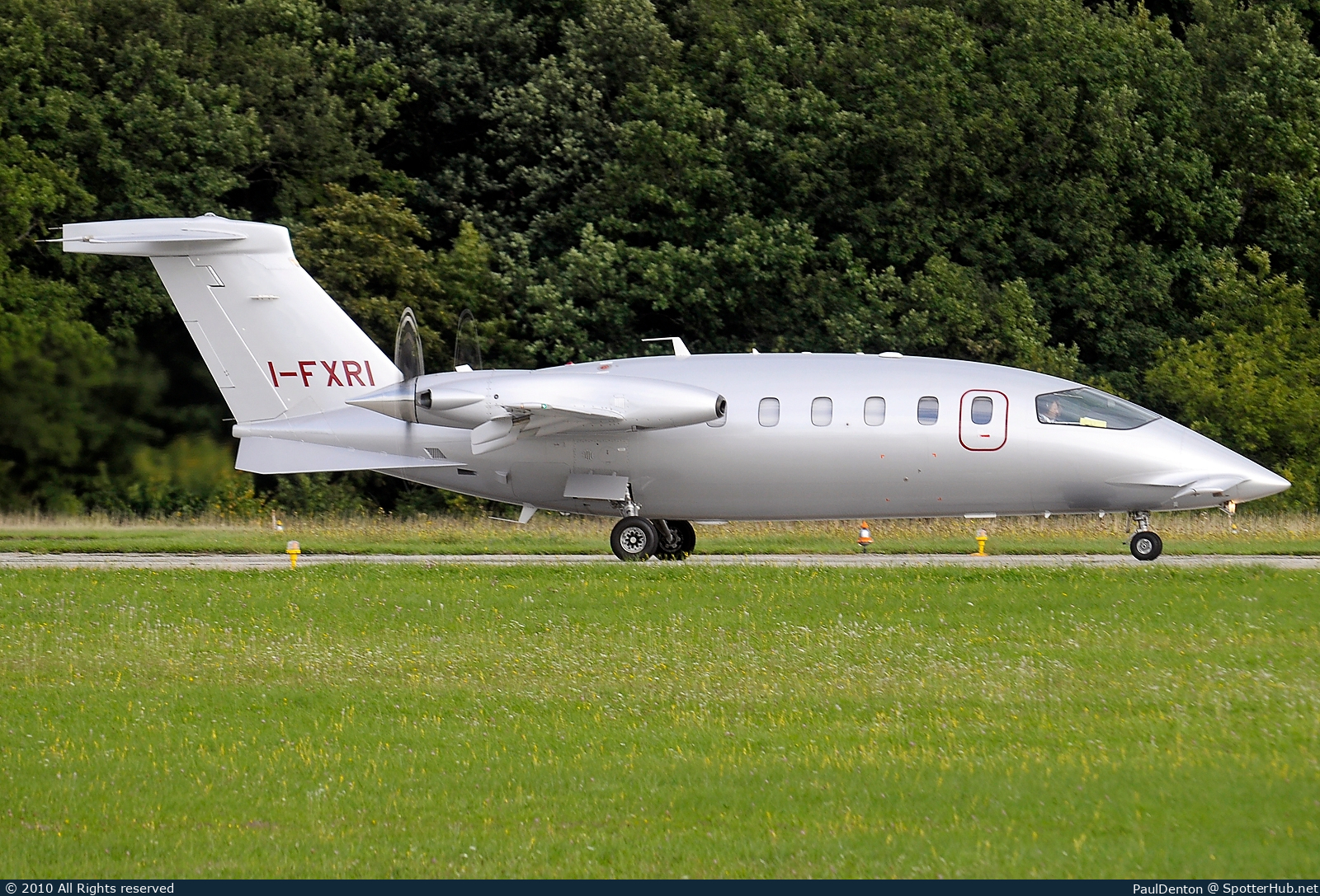 Photo of I-FXRI - Piaggio P.180 Avanti II operated by Foxair