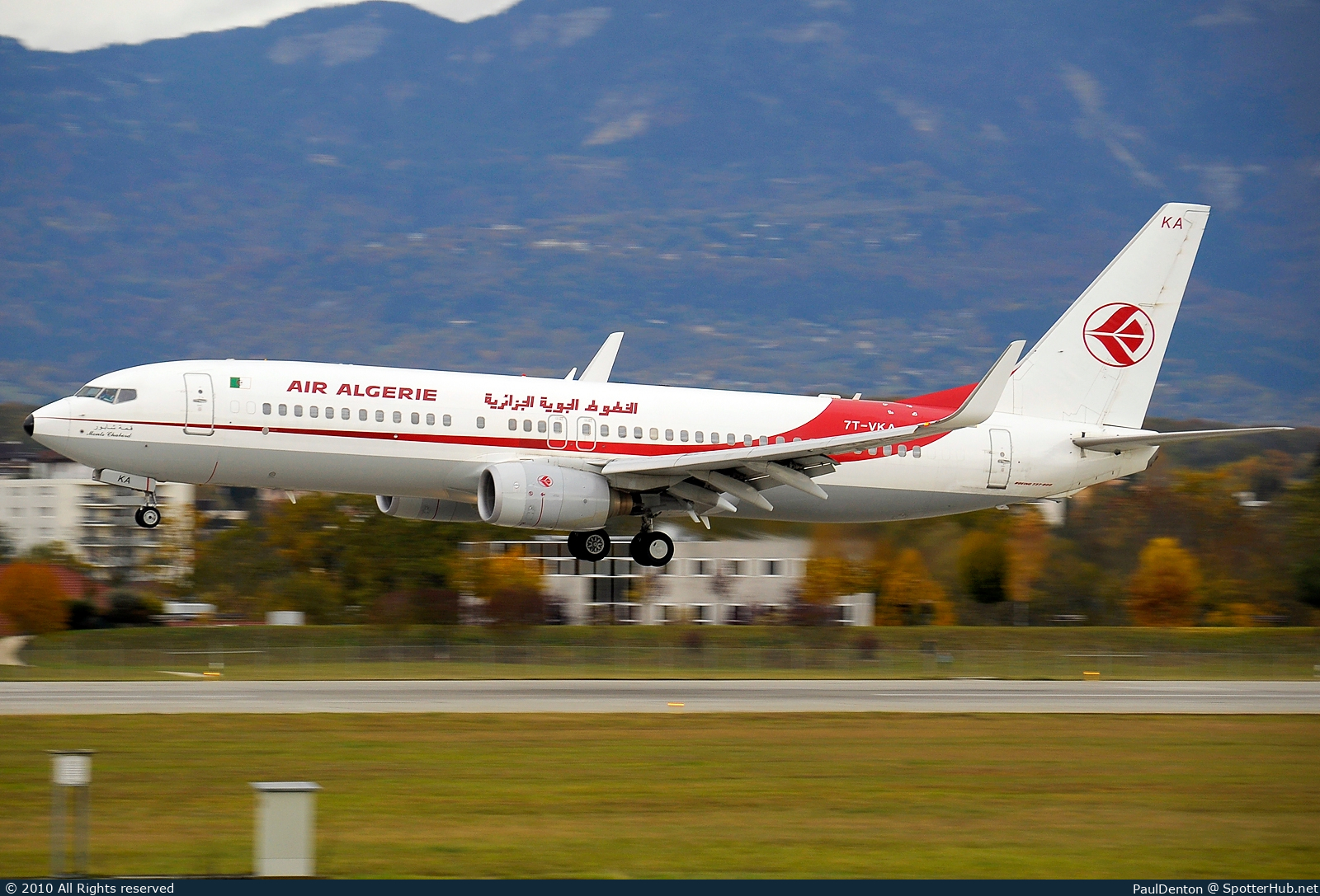 Photo of 7T-VKA - Boeing 737-8D6 operated by Air Algérie