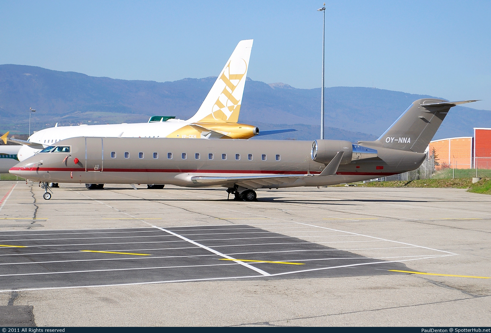 Photo of OY-NNA - Bombardier Challenger 850 operated by ExecuJet Scandinavia