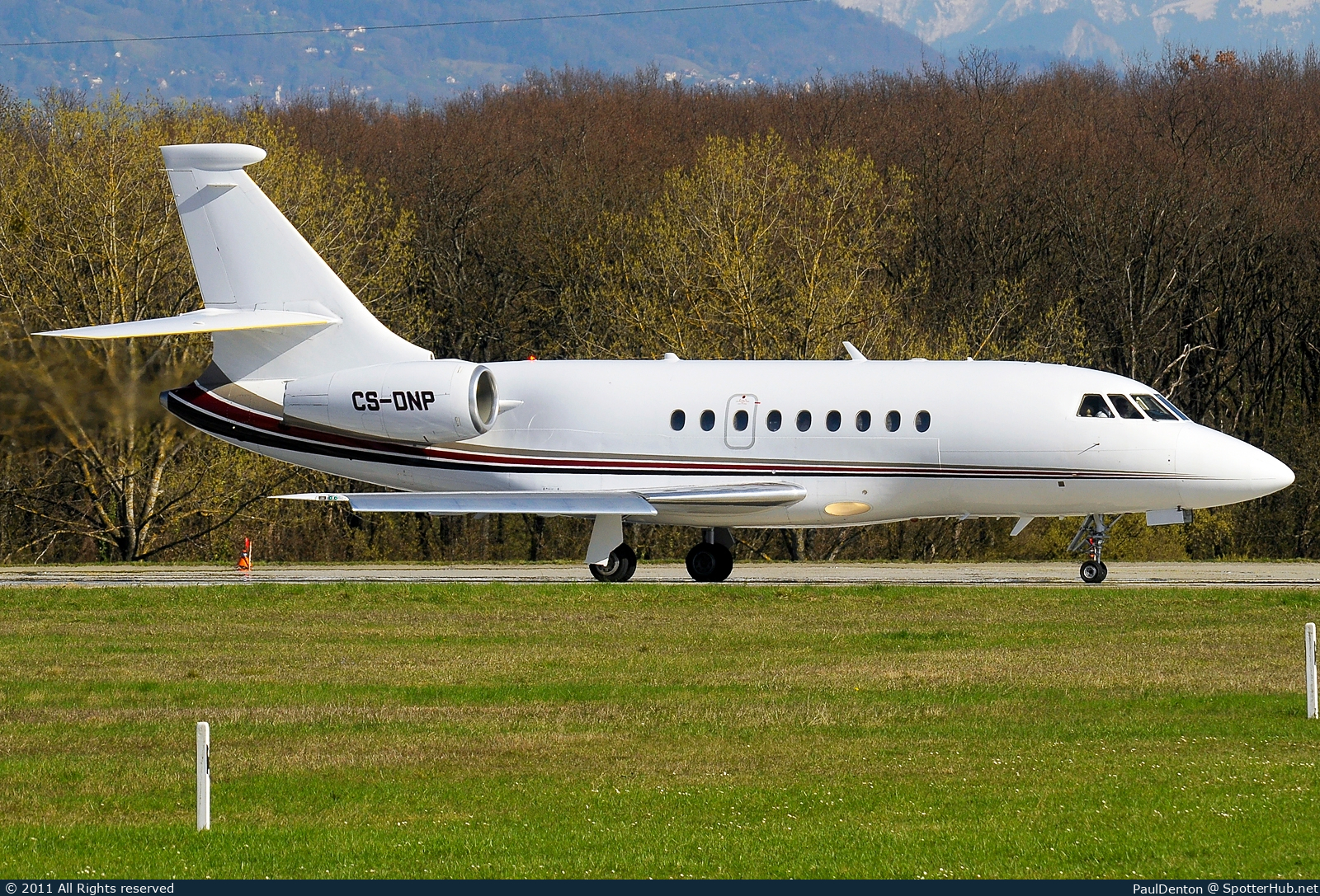 Photo of CS-DNP - Dassault Falcon 2000 operated by NetJets Europe