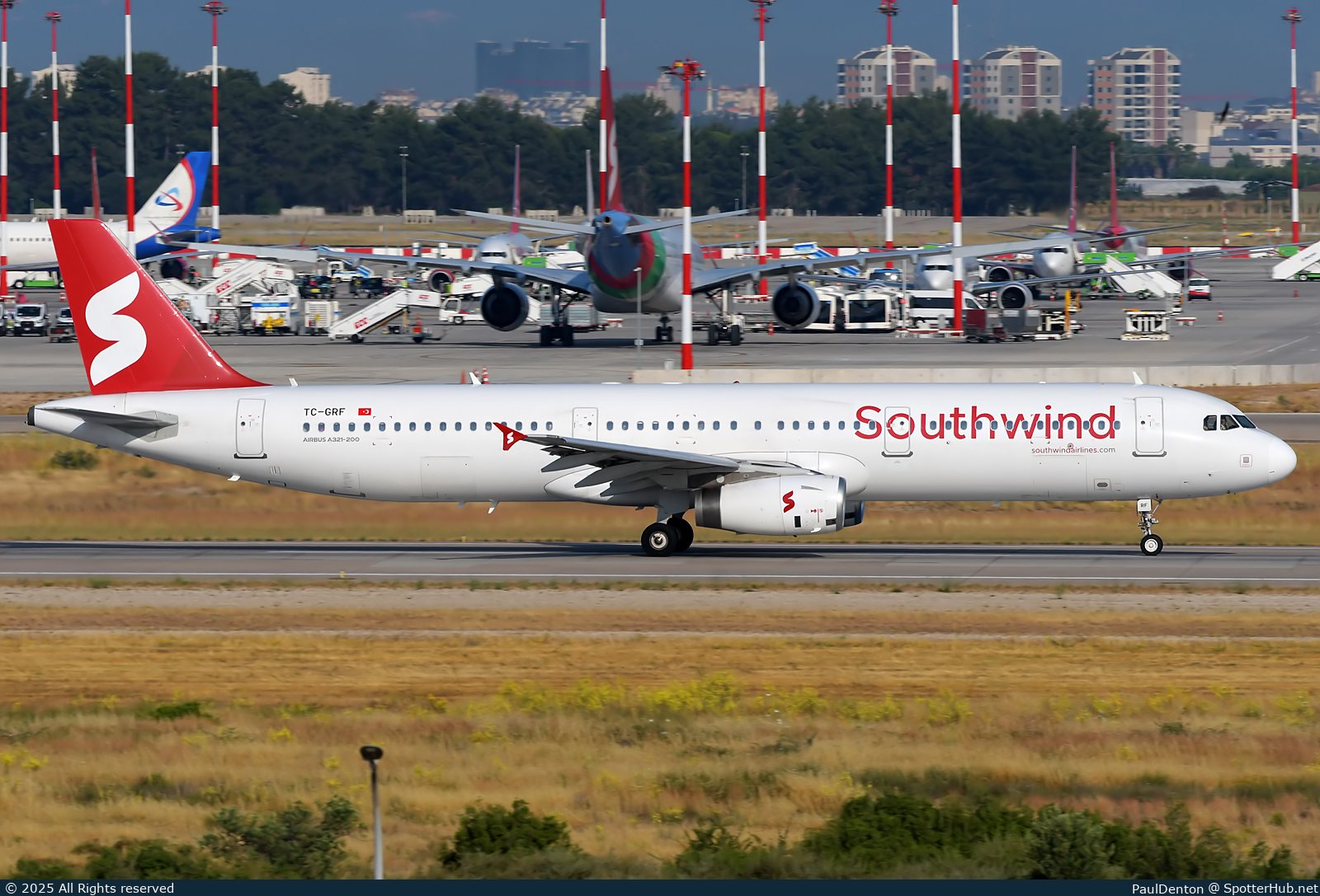 Photo of TC-GRF - Airbus A321-231 operated by Southwind Airlines