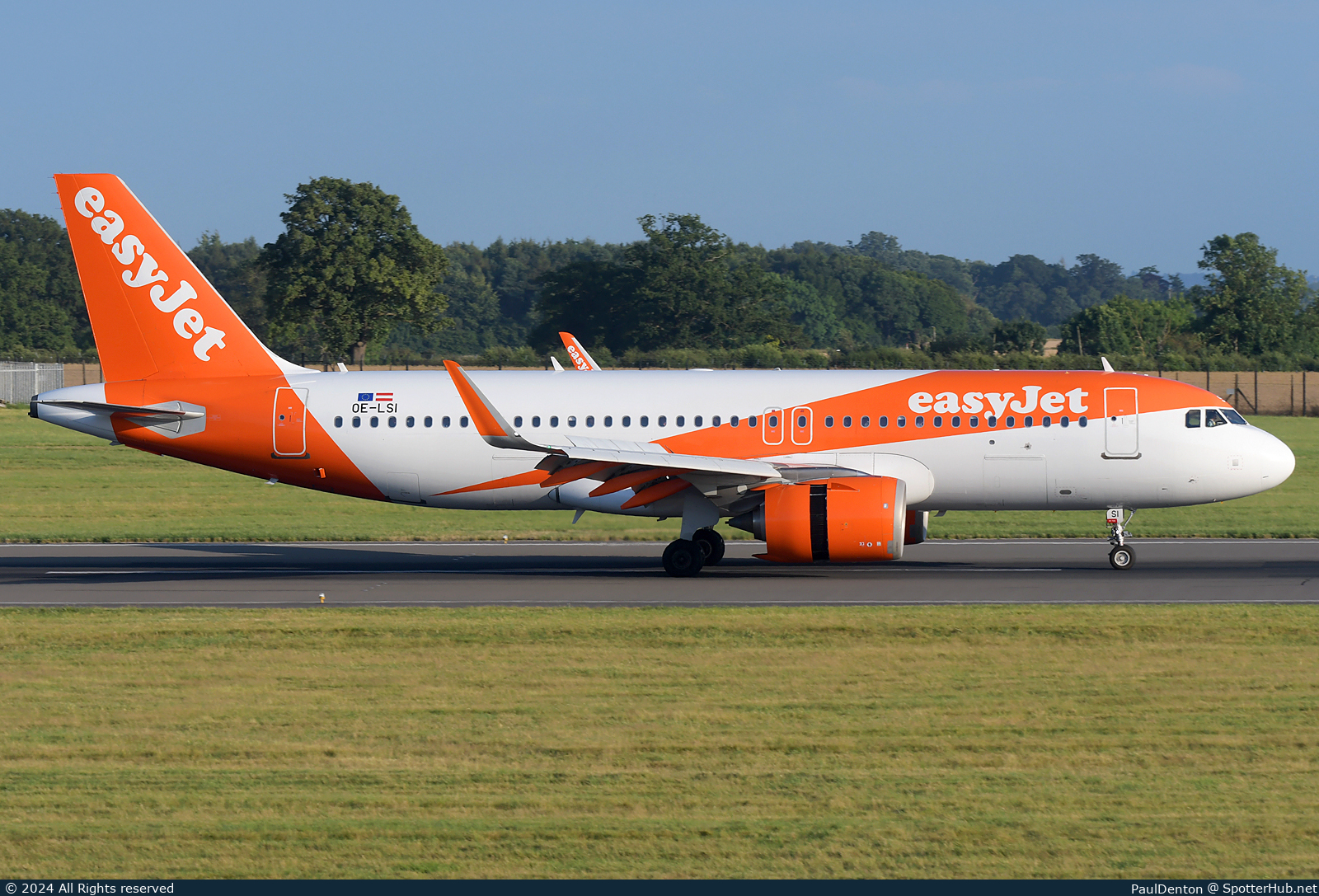 Photo of OE-LSI - Airbus A320-251N operated by easyJet Europe