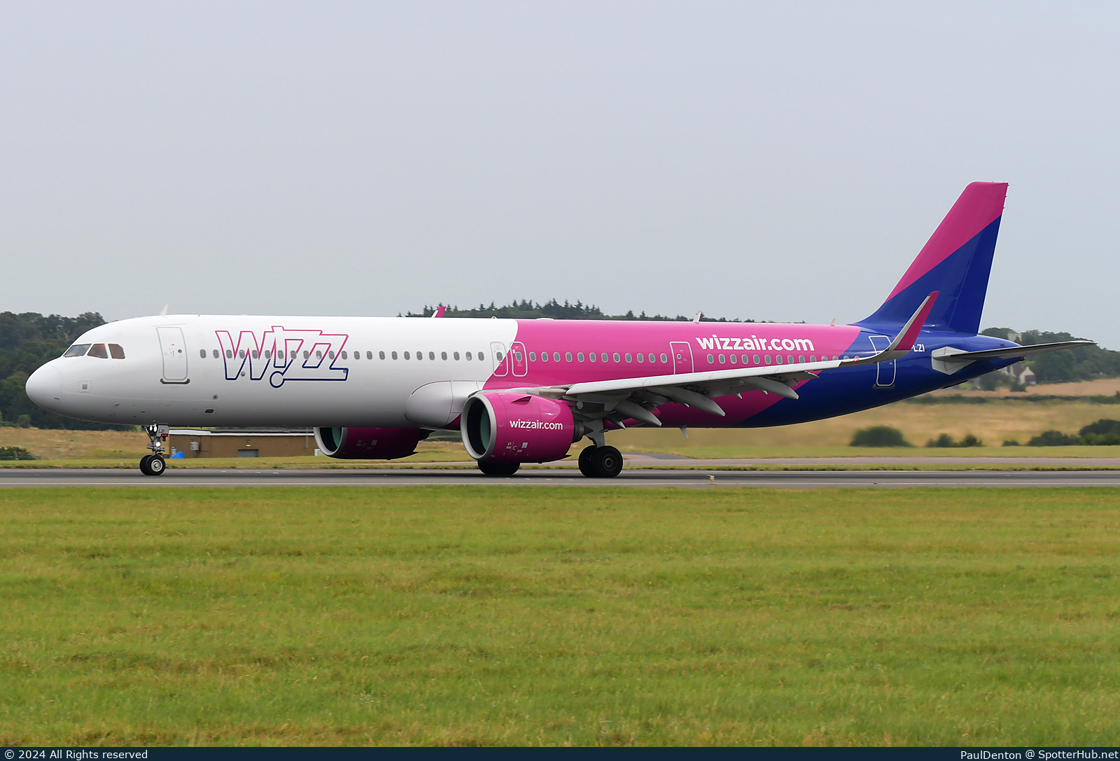 Photo of HA-LZI - Airbus A321-271NX operated by Wizz Air
