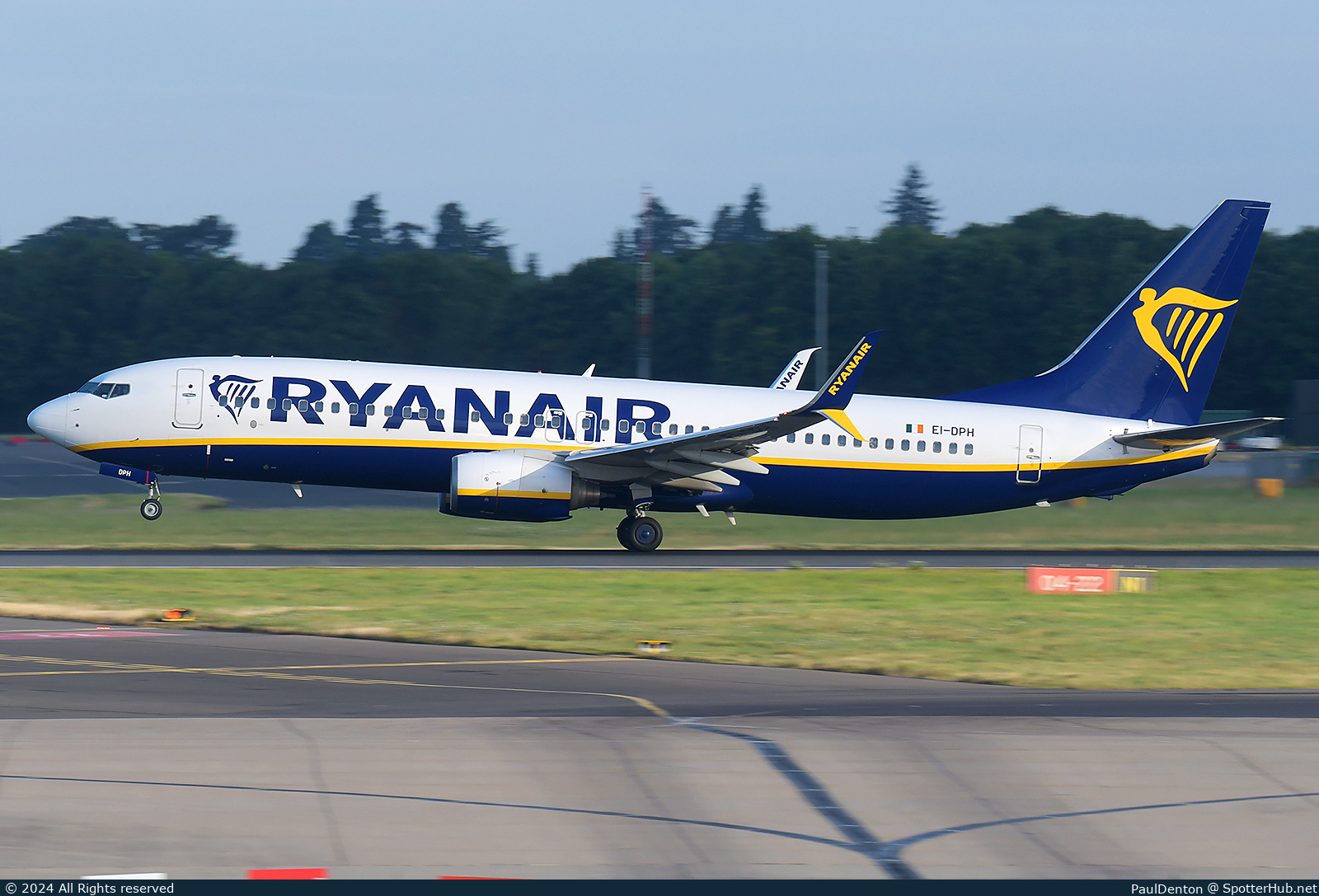Photo of EI-DPH - Boeing 737-8AS operated by Ryanair