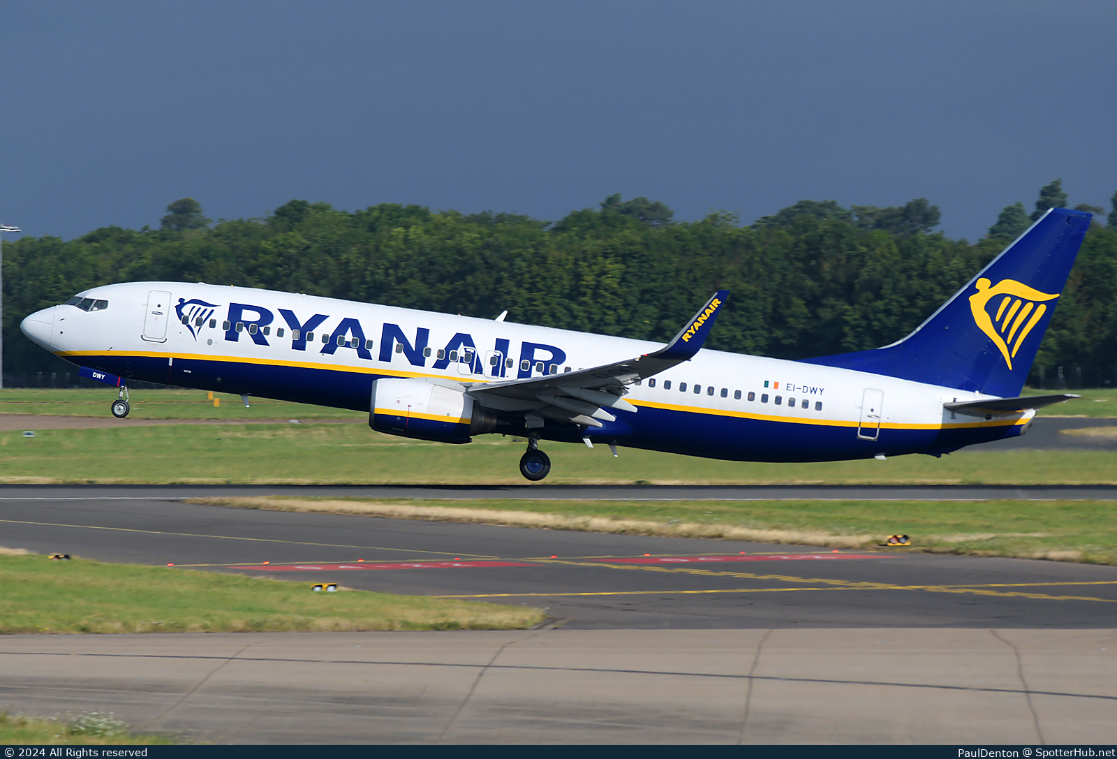 Photo of EI-DWY - Boeing 737-8AS operated by Ryanair