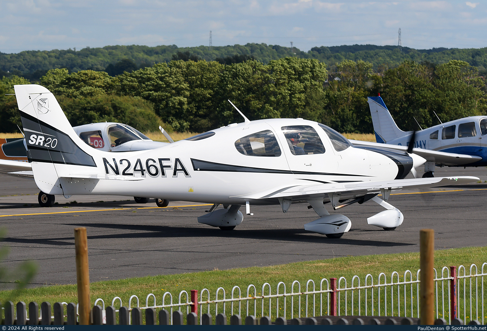 Photo of N246FA - Cirrus SR20 G1 at City
