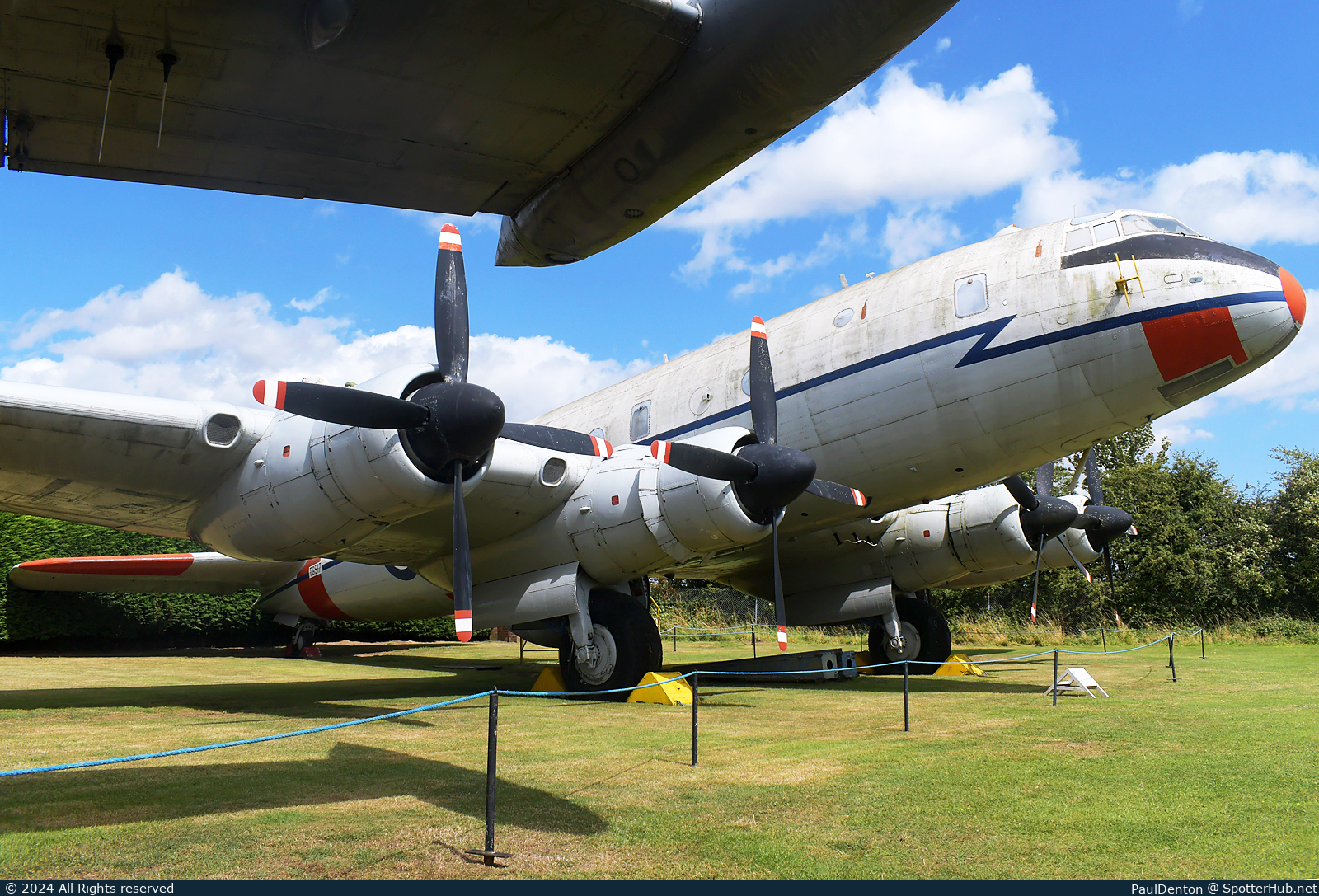Photo of TG517 - Handley Page HP.67 Hastings C.5 operated by Royal Air Force