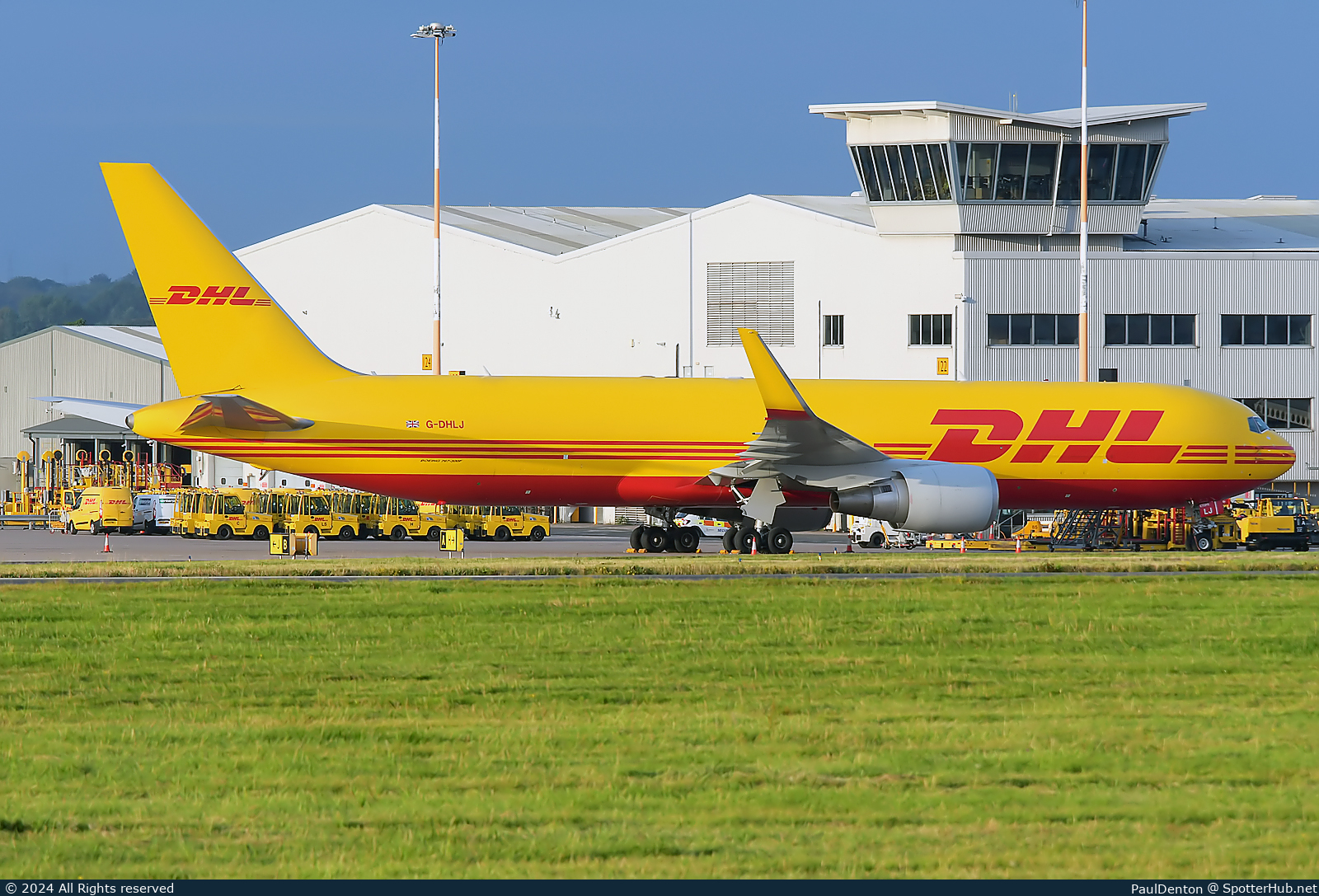 Photo of G-DHLJ - Boeing 767-3JHF(ER) operated by DHL Air