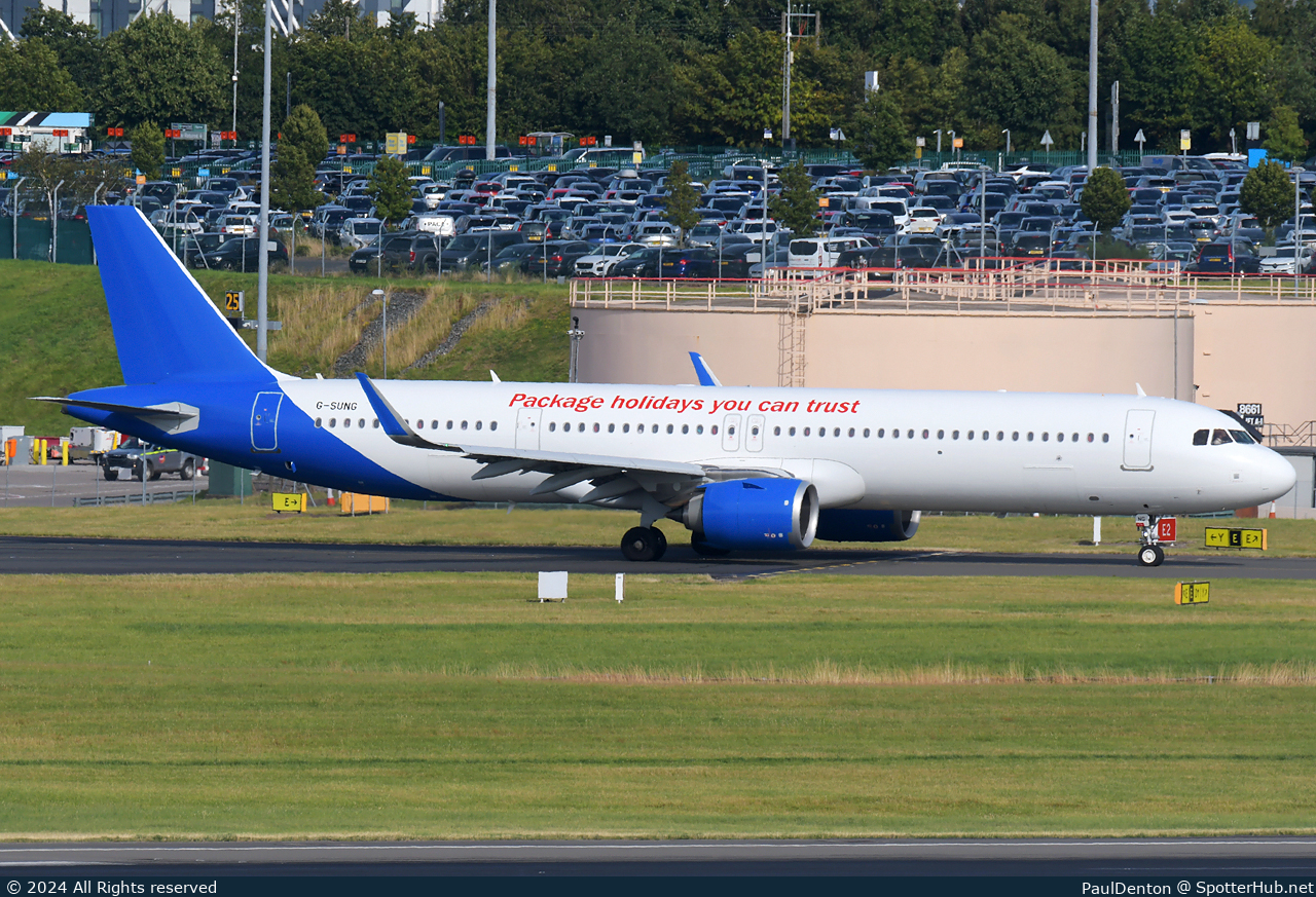 Photo of G-SUNG - Airbus A321-251NX operated by Jet2