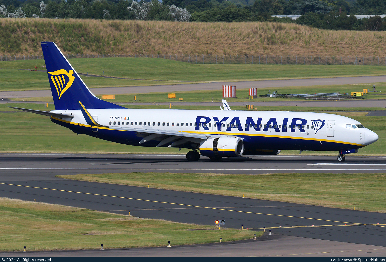 Photo of EI-DWX - Boeing 737-8AS operated by Ryanair