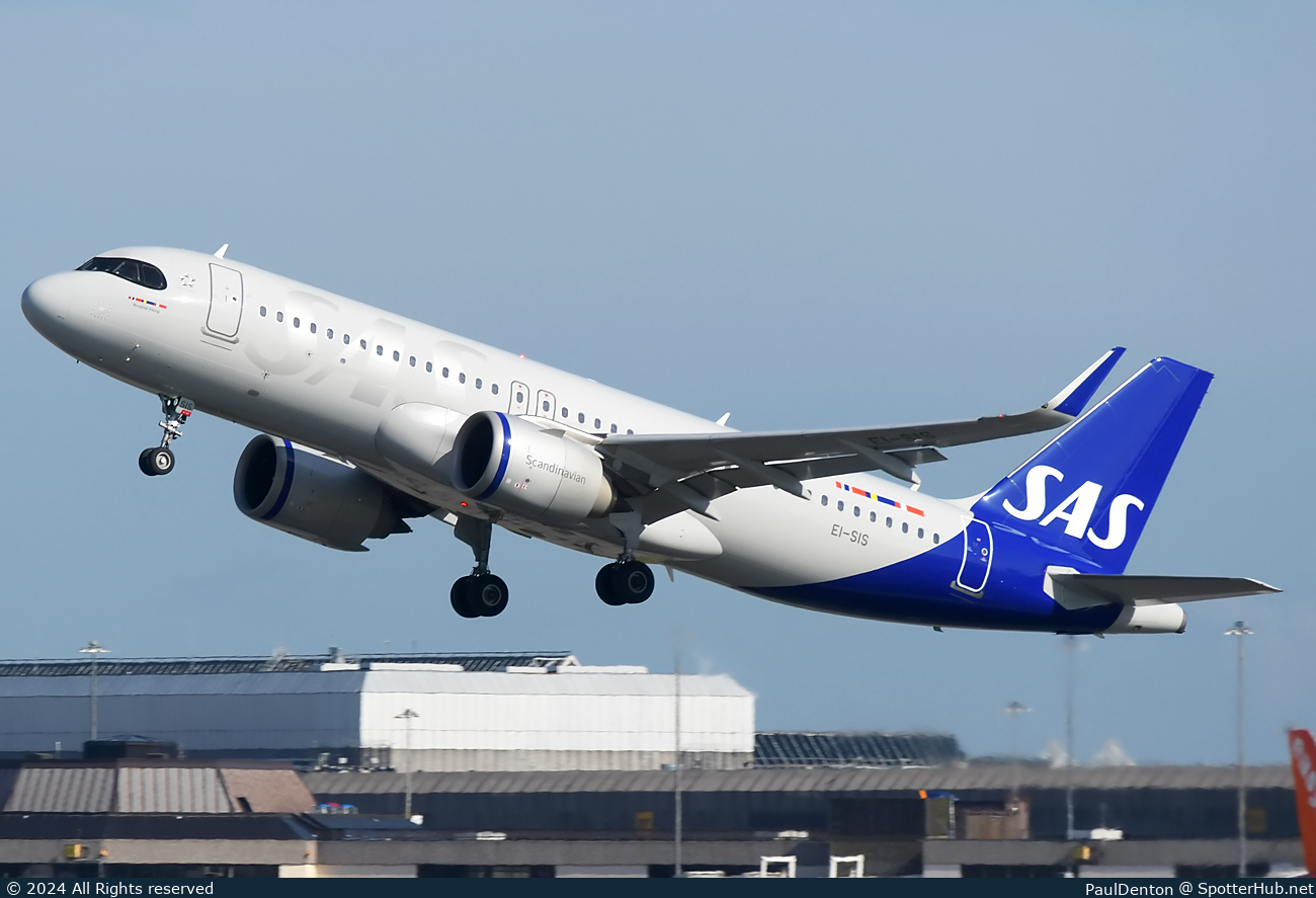 Photo of EI-SIS - Airbus A320-251N operated by SAS Connect
