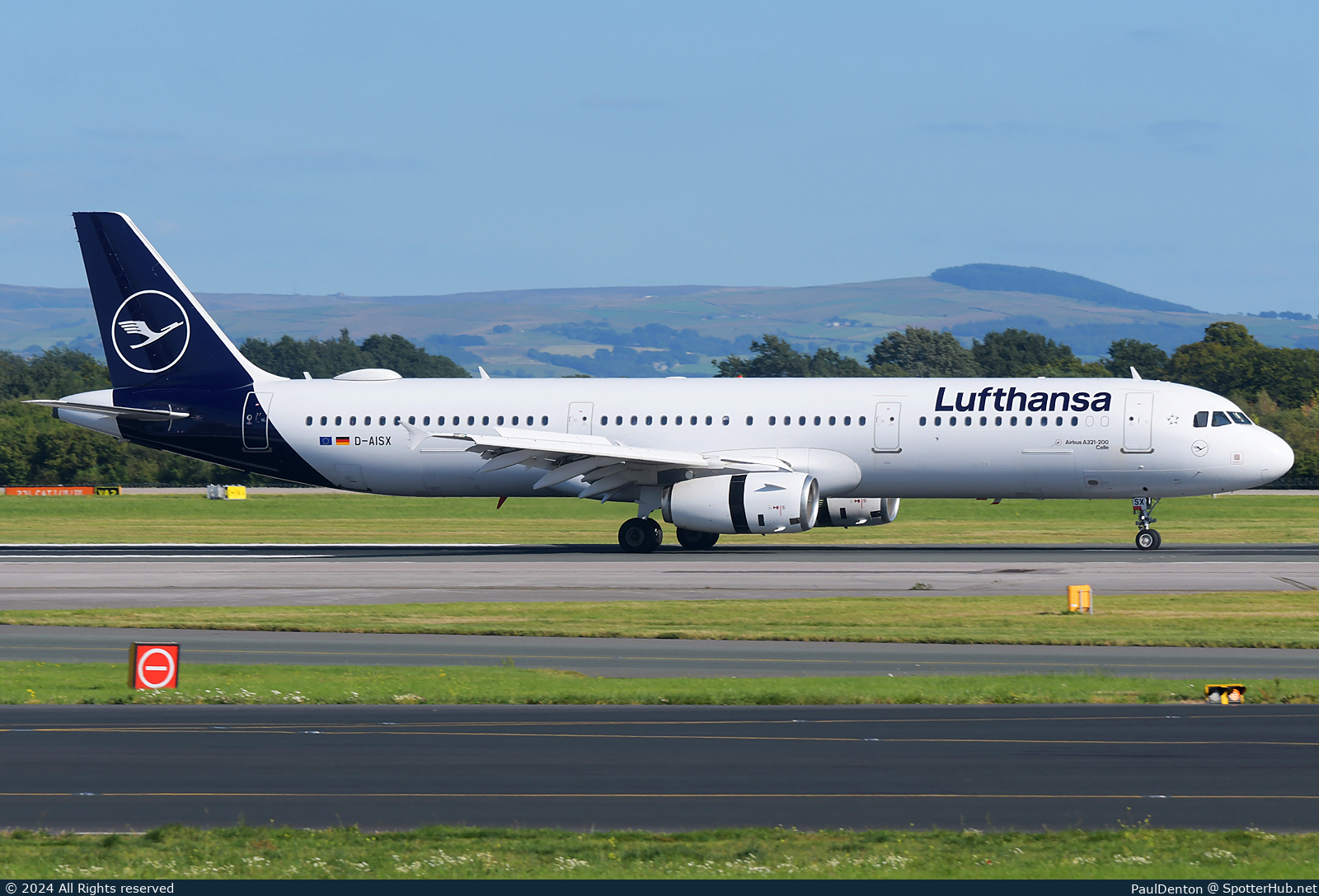Photo of D-AISX - Airbus A321-231 operated by Lufthansa