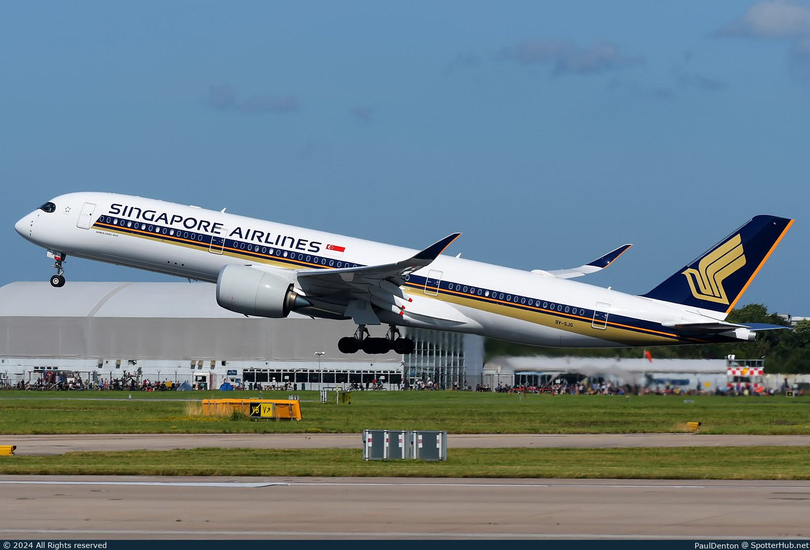 Photo of 9V-SJG - Airbus A350-941 operated by Singapore Airlines