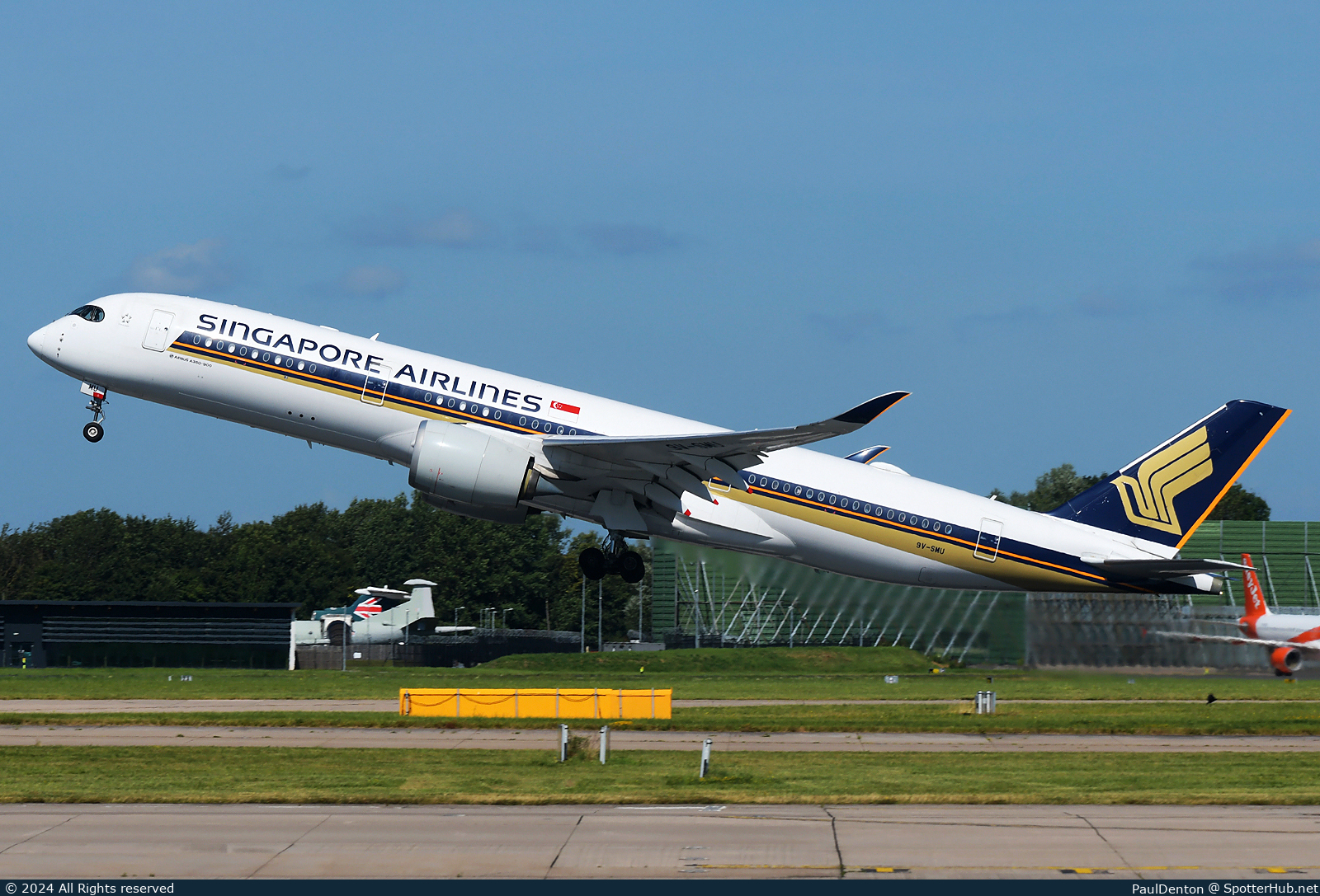 Photo of 9V-SMU - Airbus A350-941 operated by Singapore Airlines