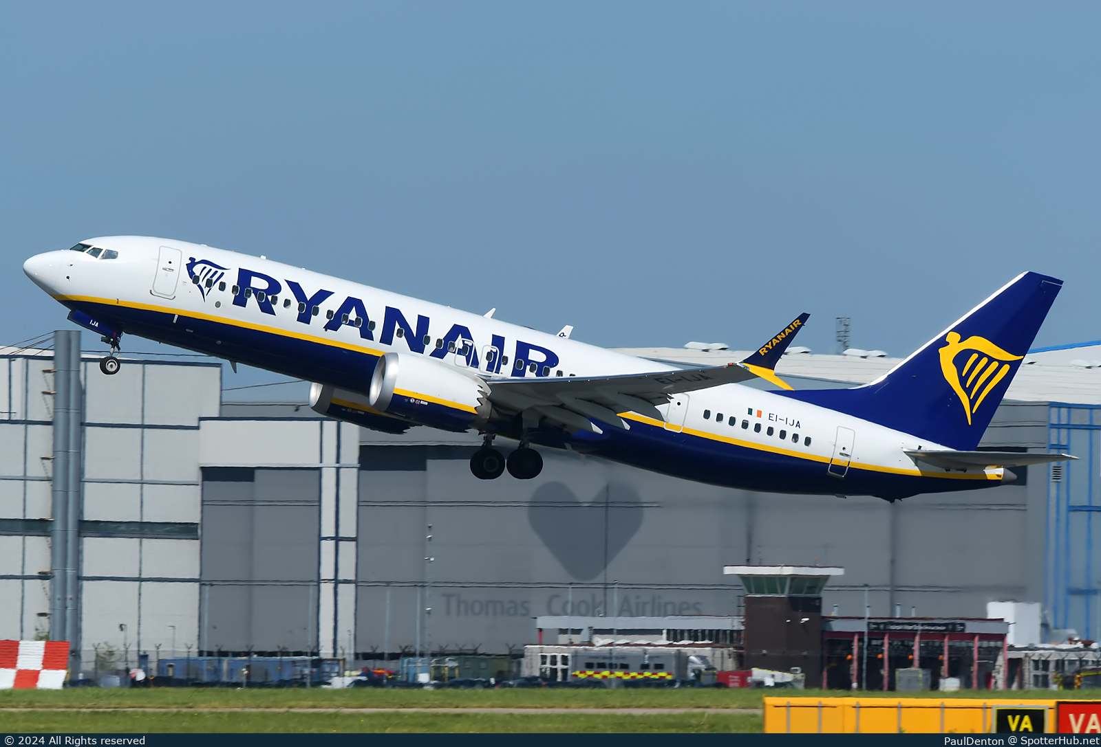 Photo of EI-IJA - Boeing 737 MAX 8-200 operated by Ryanair