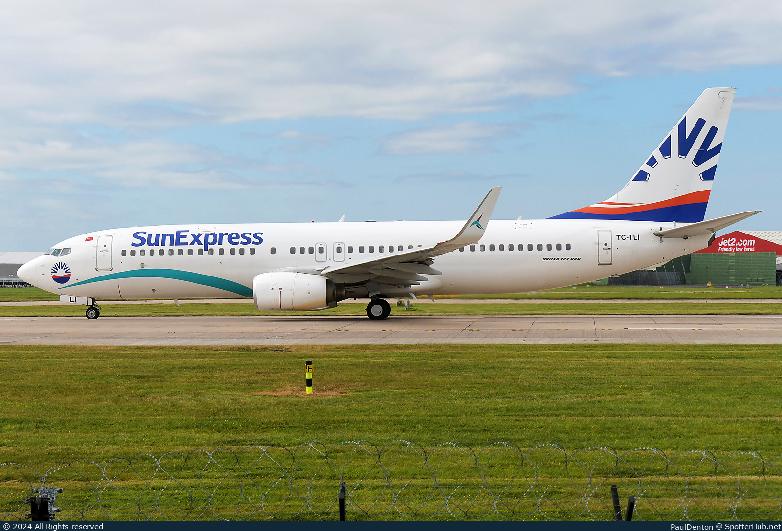 Photo of TC-TLI - Boeing 737-8FZ operated by SunExpress (opb Tailwind Airlines)