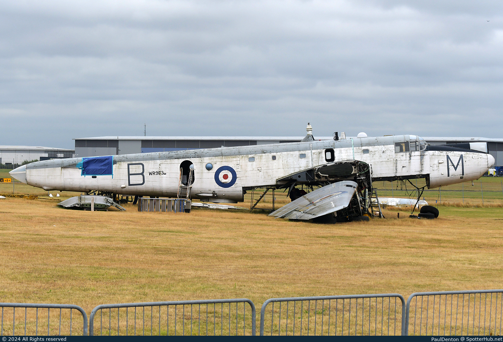 Photo of WR963 - Avro 696 Shackleton AEW.2 operated by Royal Air Force